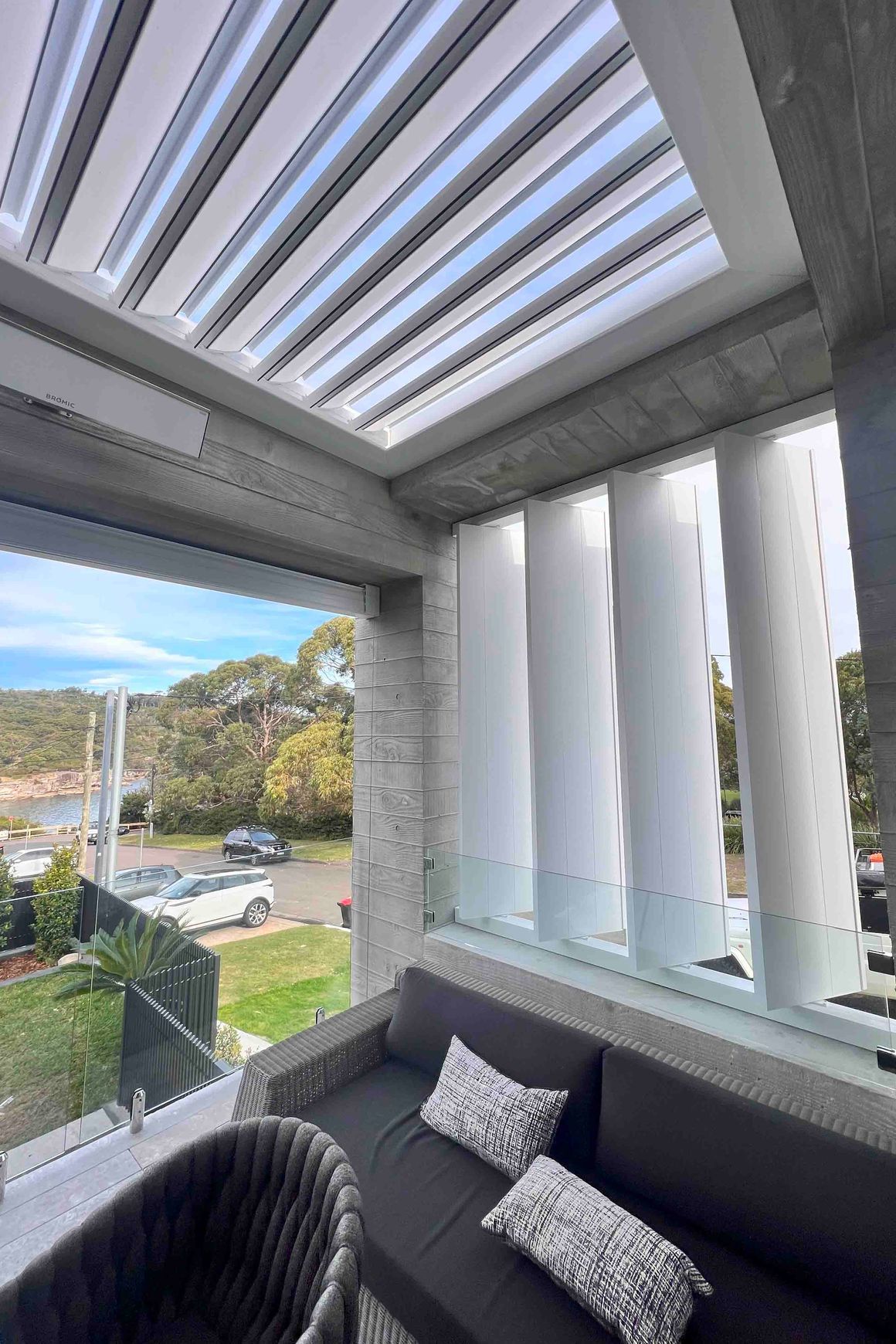 270 Translucent Opening Roof