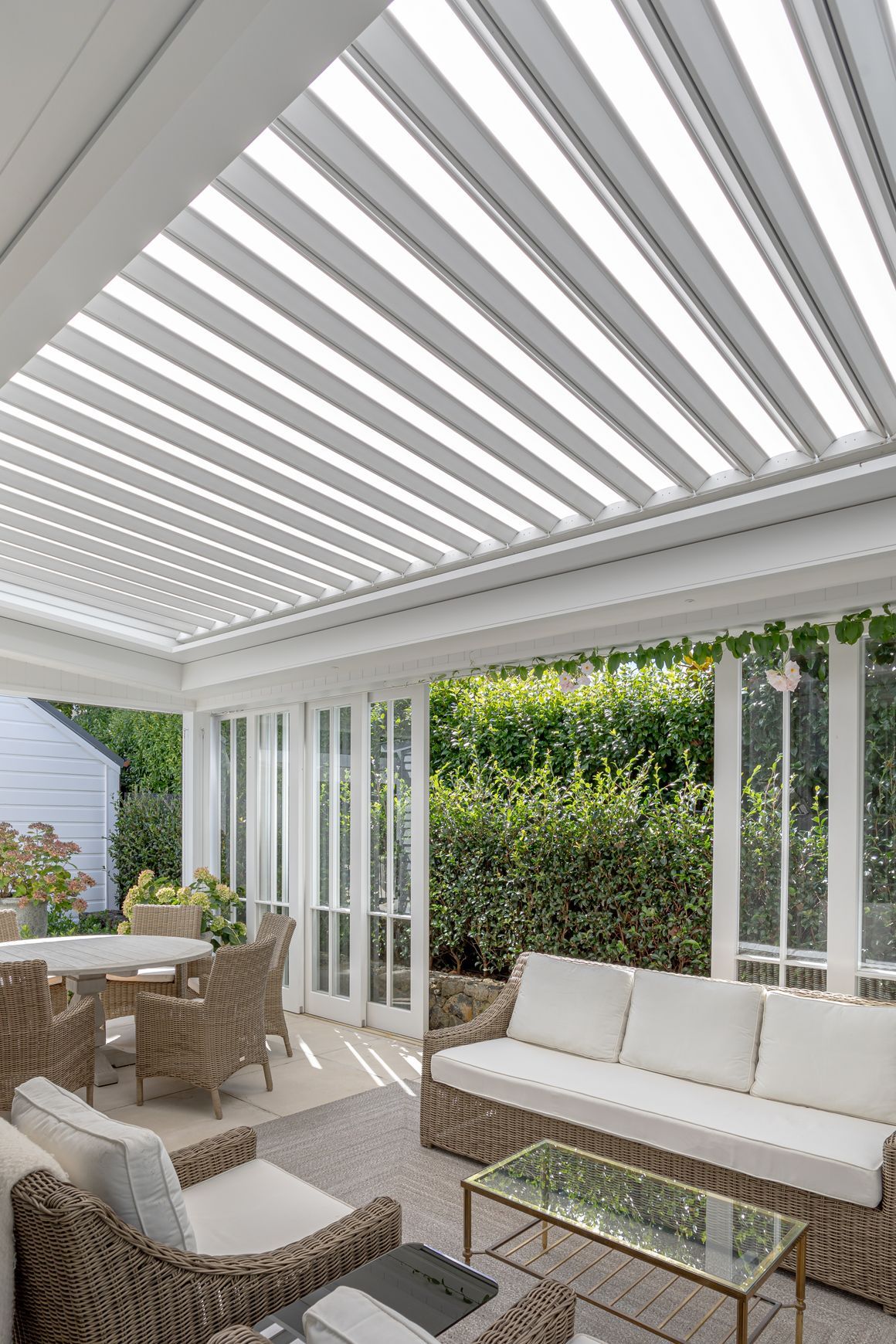 270 Translucent Opening Roof