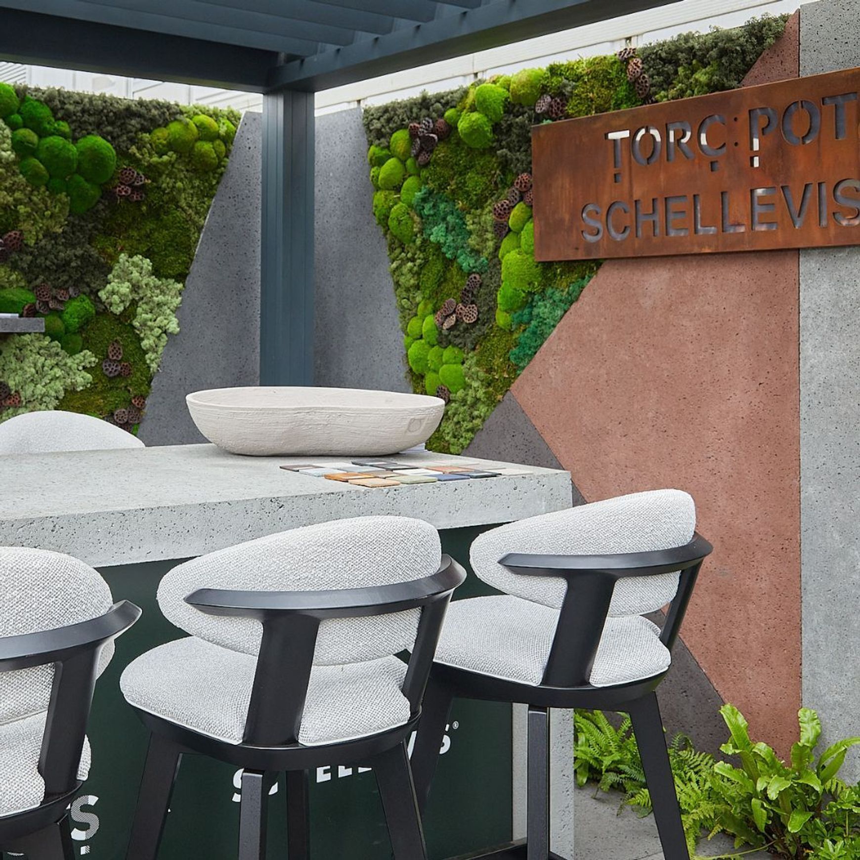 Tamarindo Outdoor Bar Stools