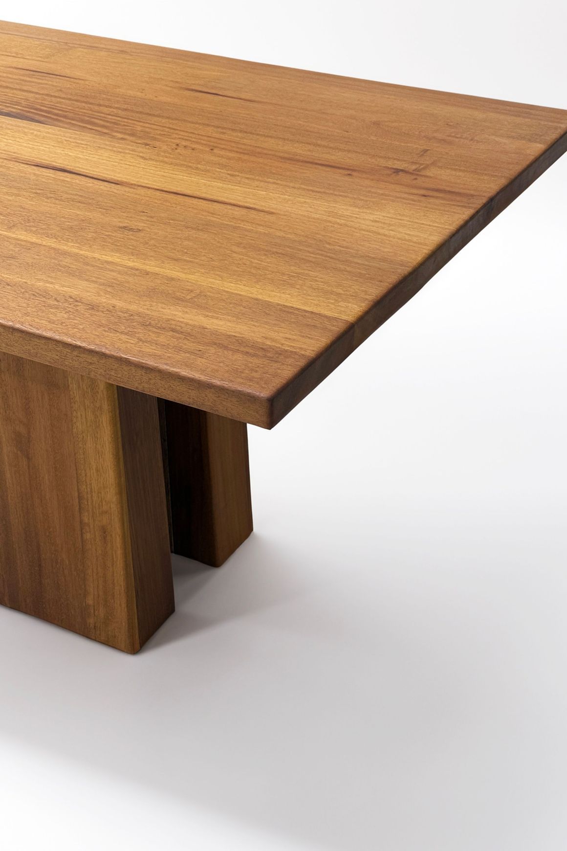 Barcelona Bar Table