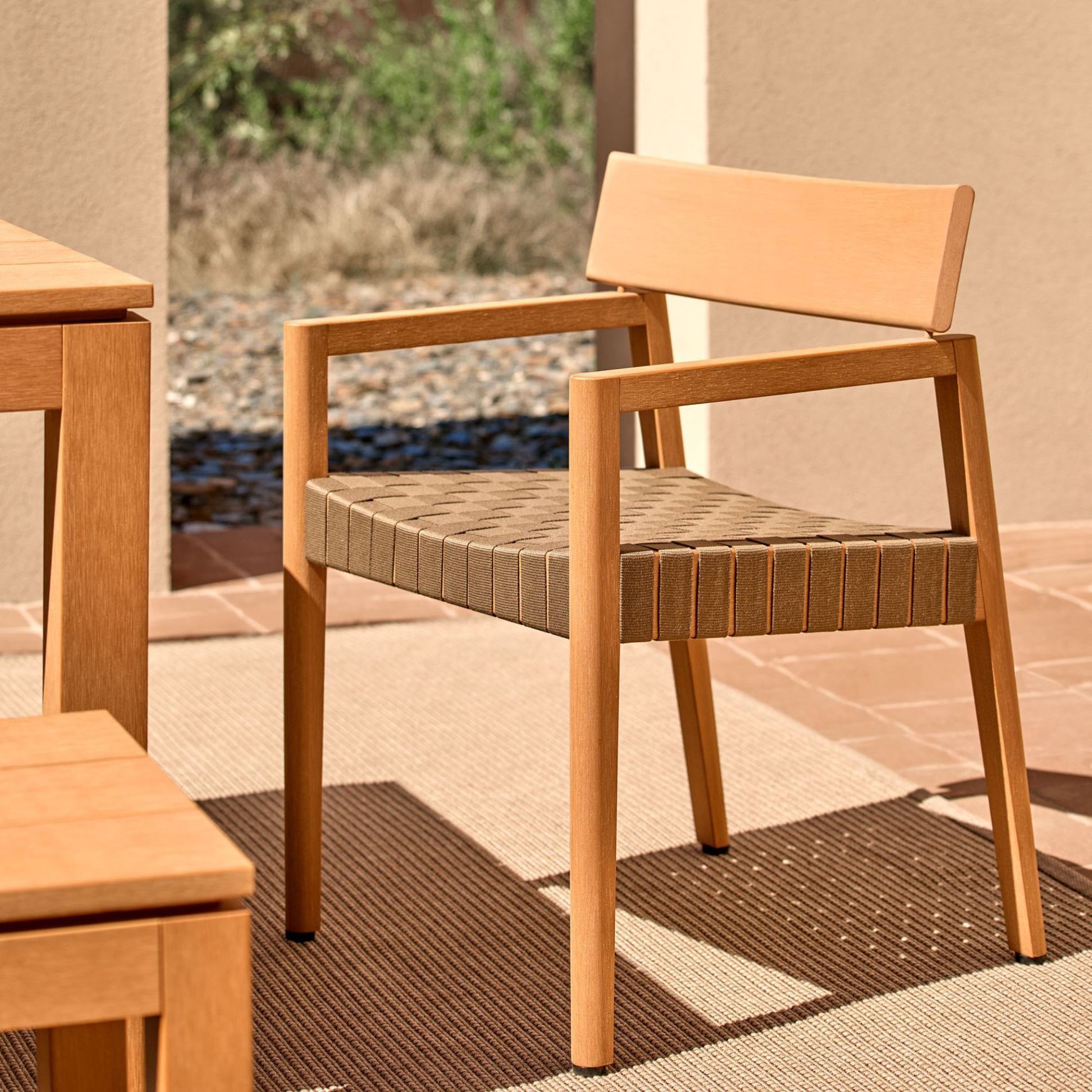 Kubik TechTeak Dining Chair with Arms