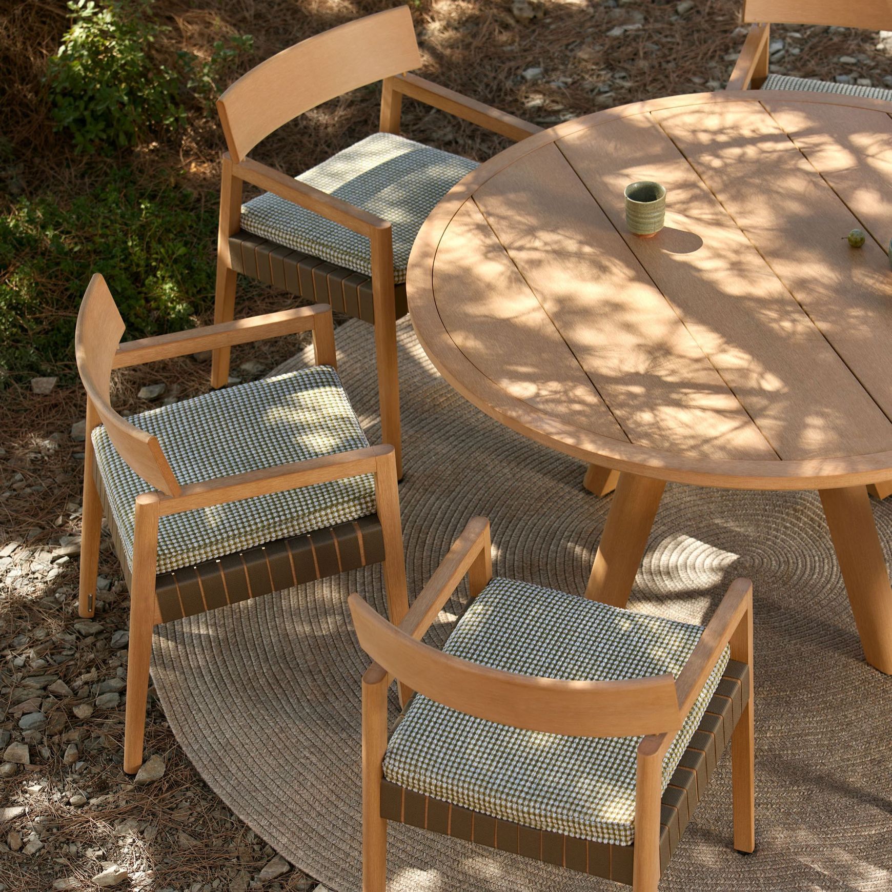 Kubik TechTeak Dining Chair with Arms