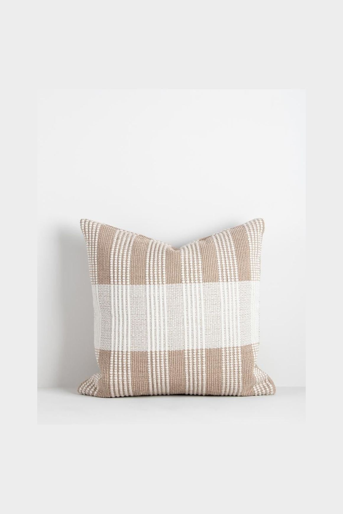 Baya Waverly In & Outdoor Cushion - Almond