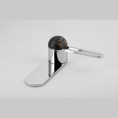 H01 Lever - Oval Backplate