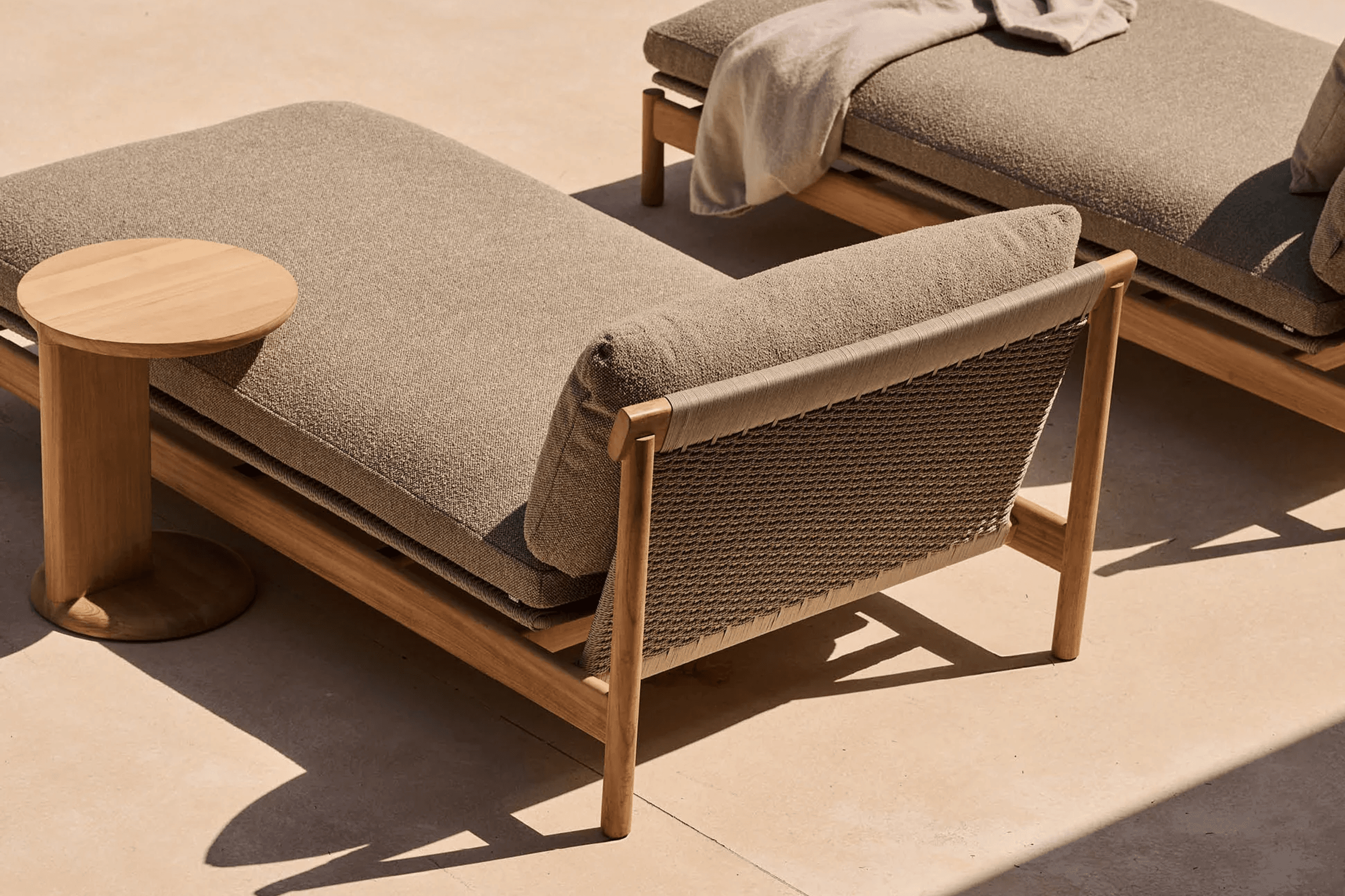 Amanu Daybed