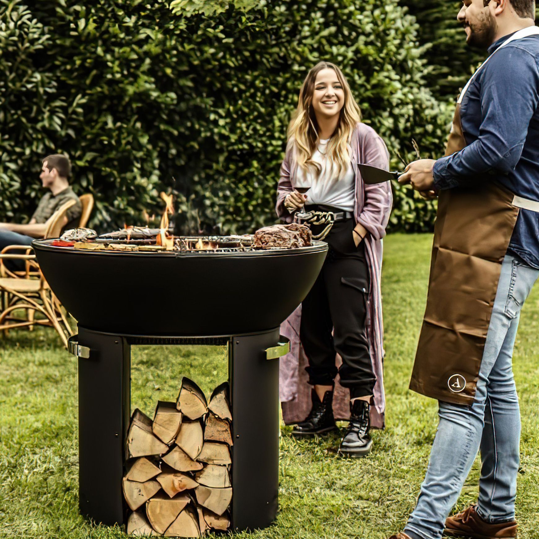 Hergóm Zenith Cast Iron Fire Pit