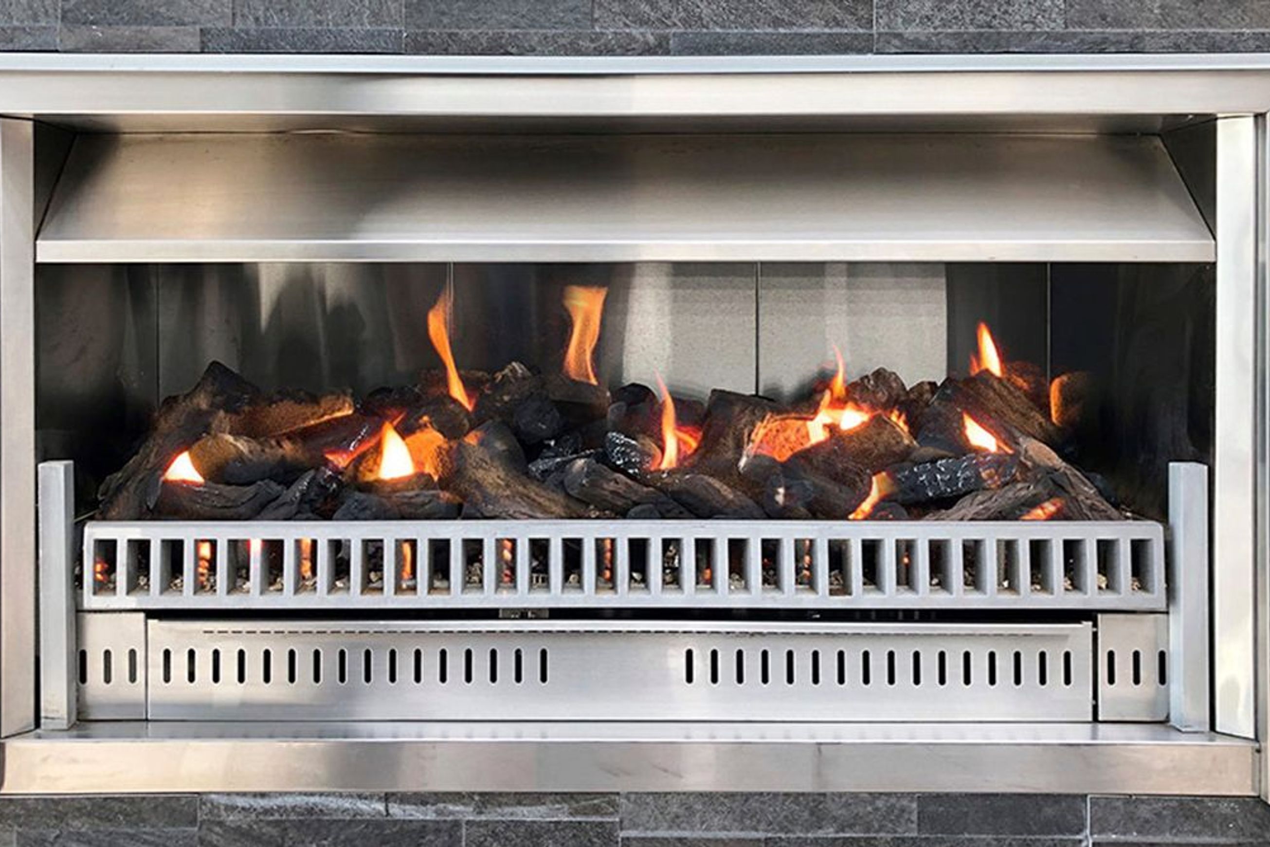 Aura Flued Outdoor Fireplace | 1200mm