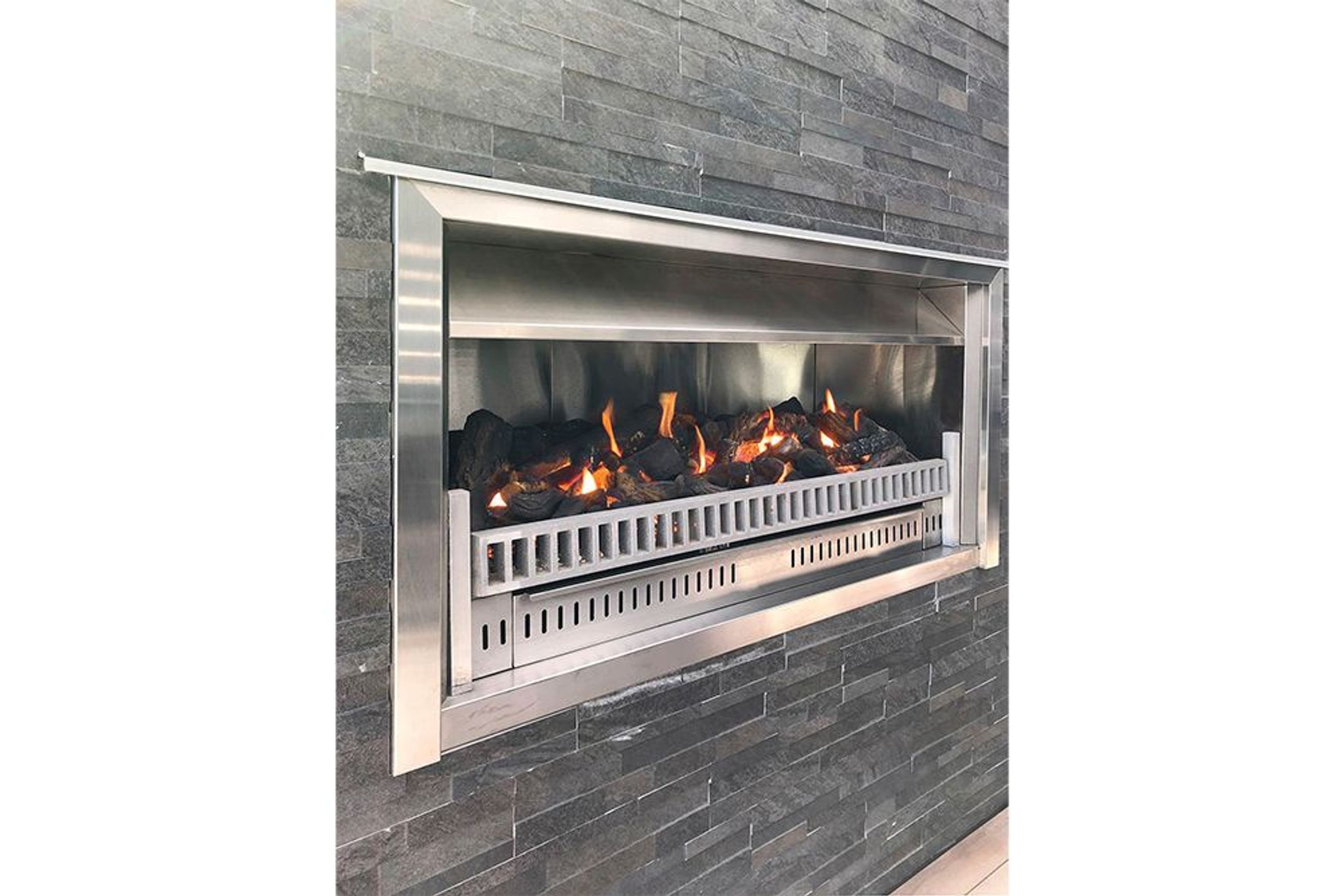 Aura Flued Outdoor Fireplace | 1200mm