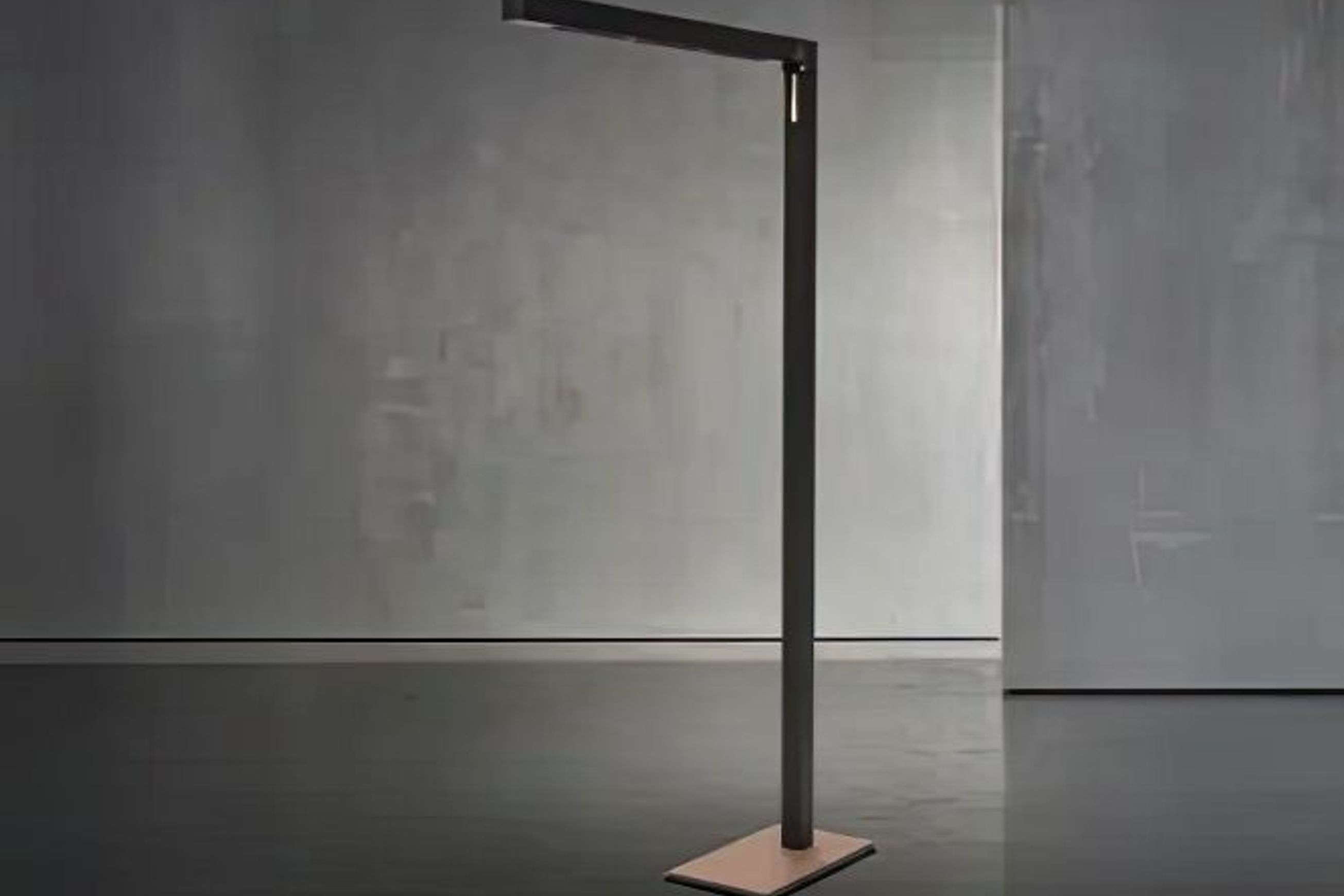 Twig Outdoor Light with Heating & Cooling