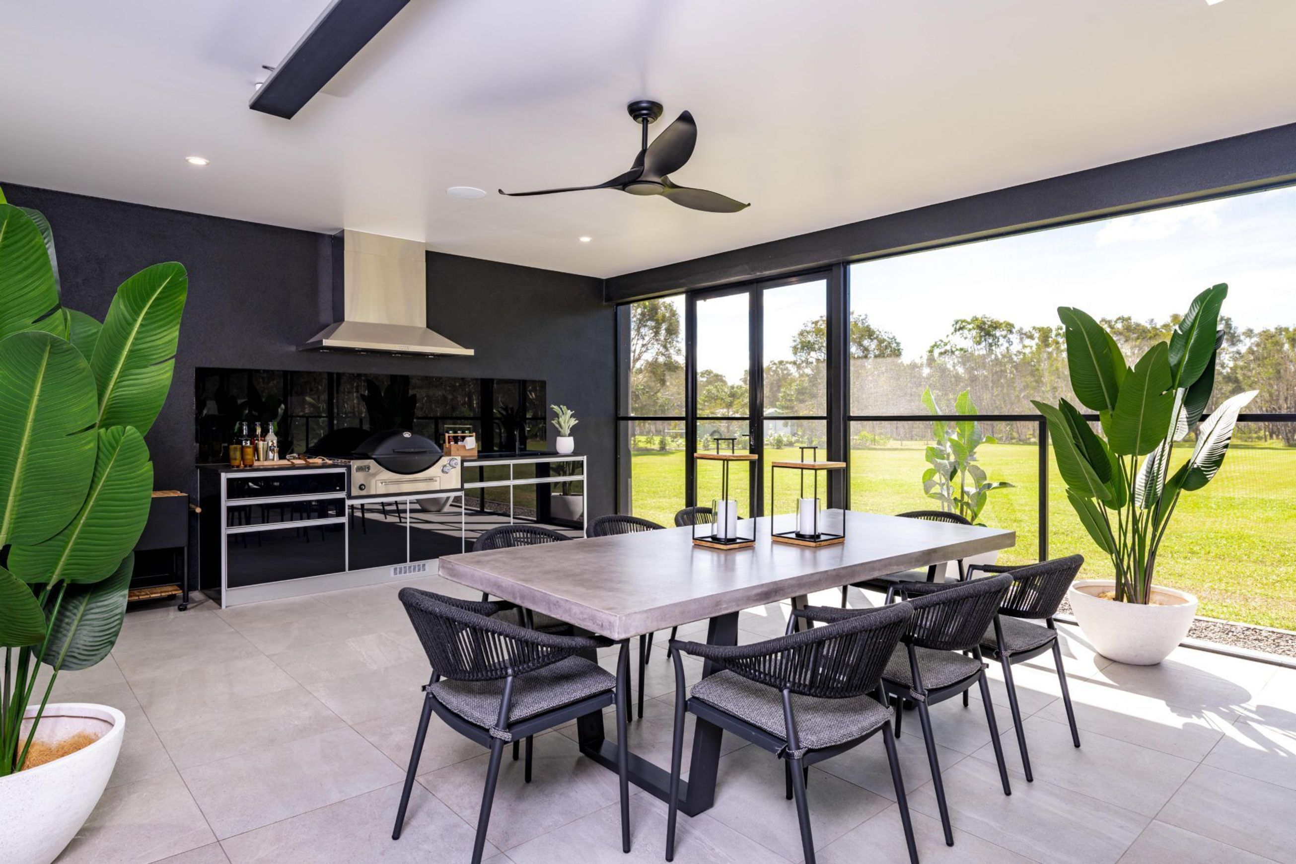 External Entertainment Areas