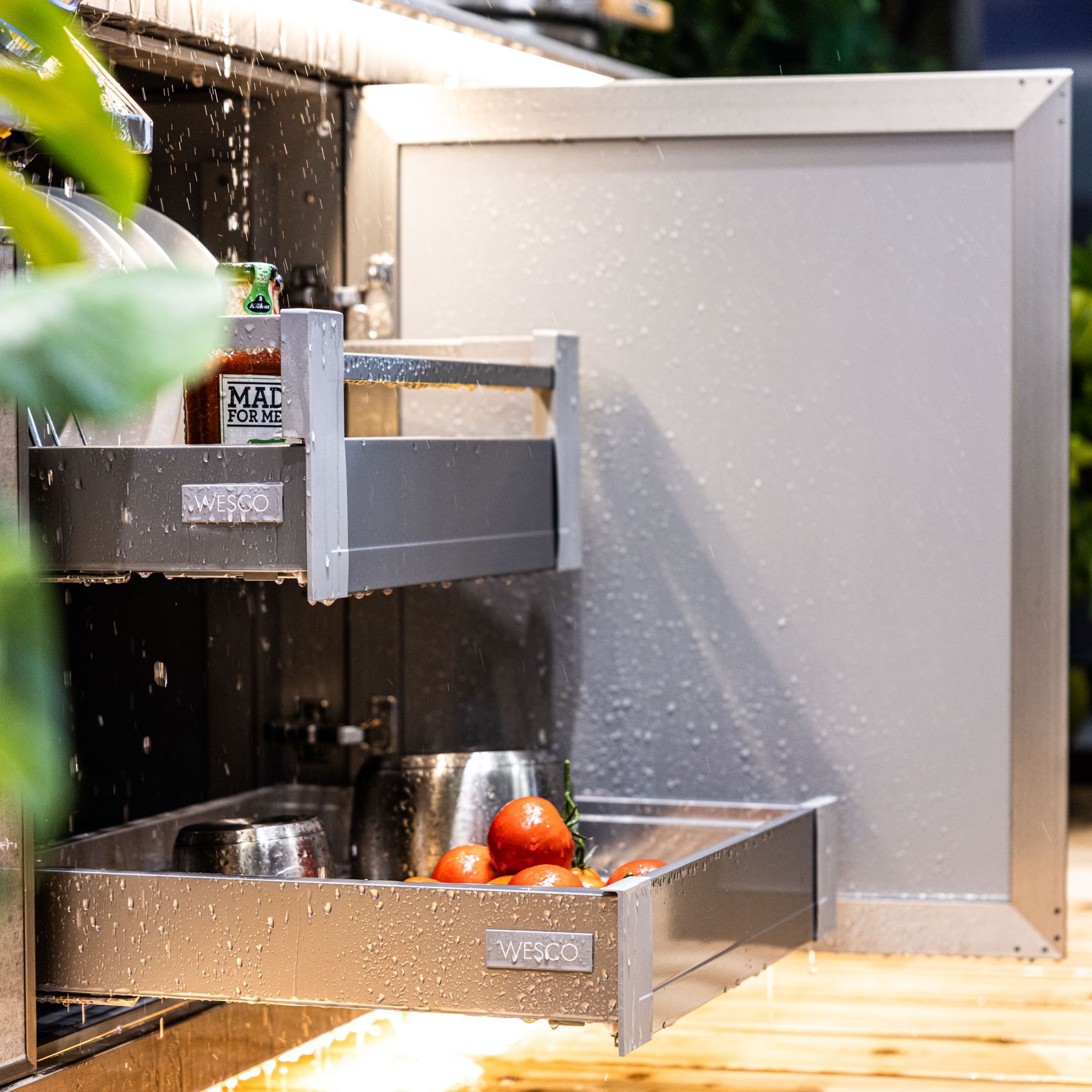 Quadro Compact Drawer Runner | Corrosion Resistant