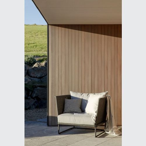 Elmare Outdoor Lounge Chair