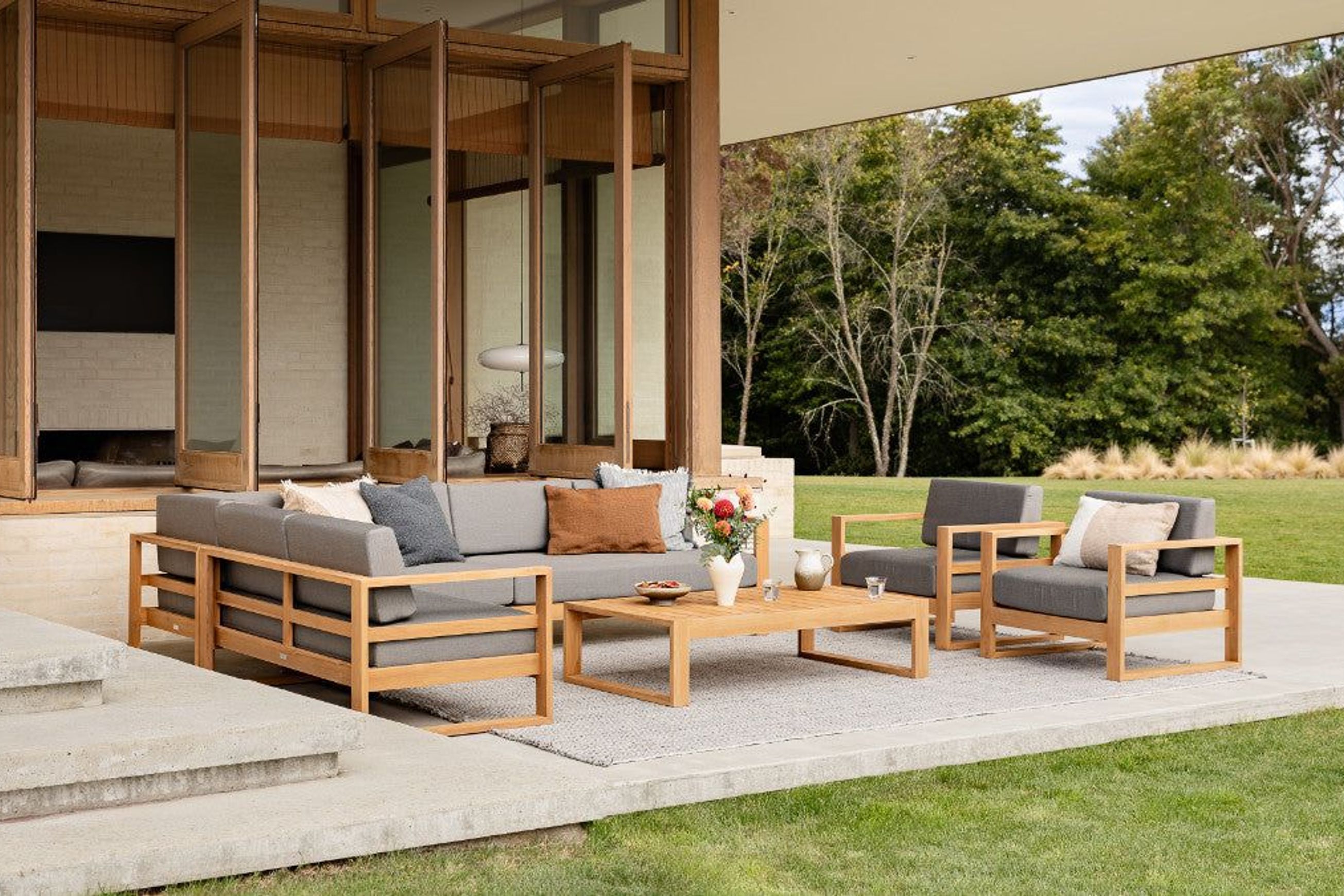 Tasman Teak Corner Section