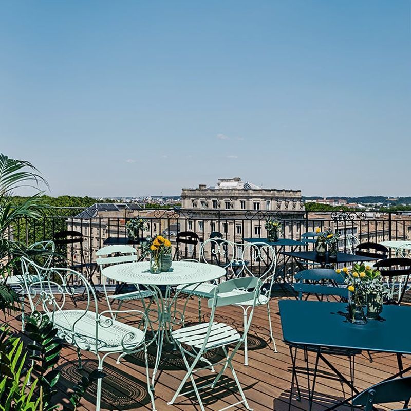 1900 Table Round 96cm by Fermob