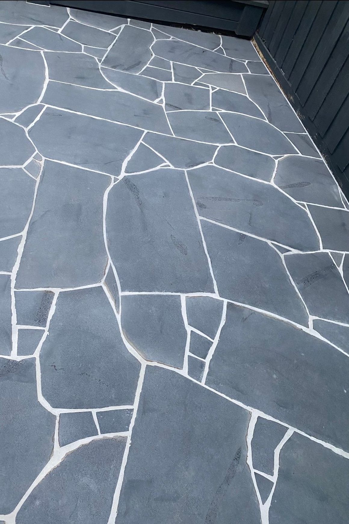 Bluestone Crazy Paving - Large Sizing