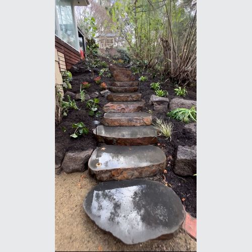 Steppers & Landscape Steps - Bluestone