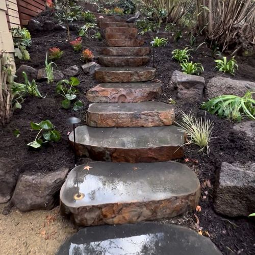 Steppers & Landscape Steps - Bluestone