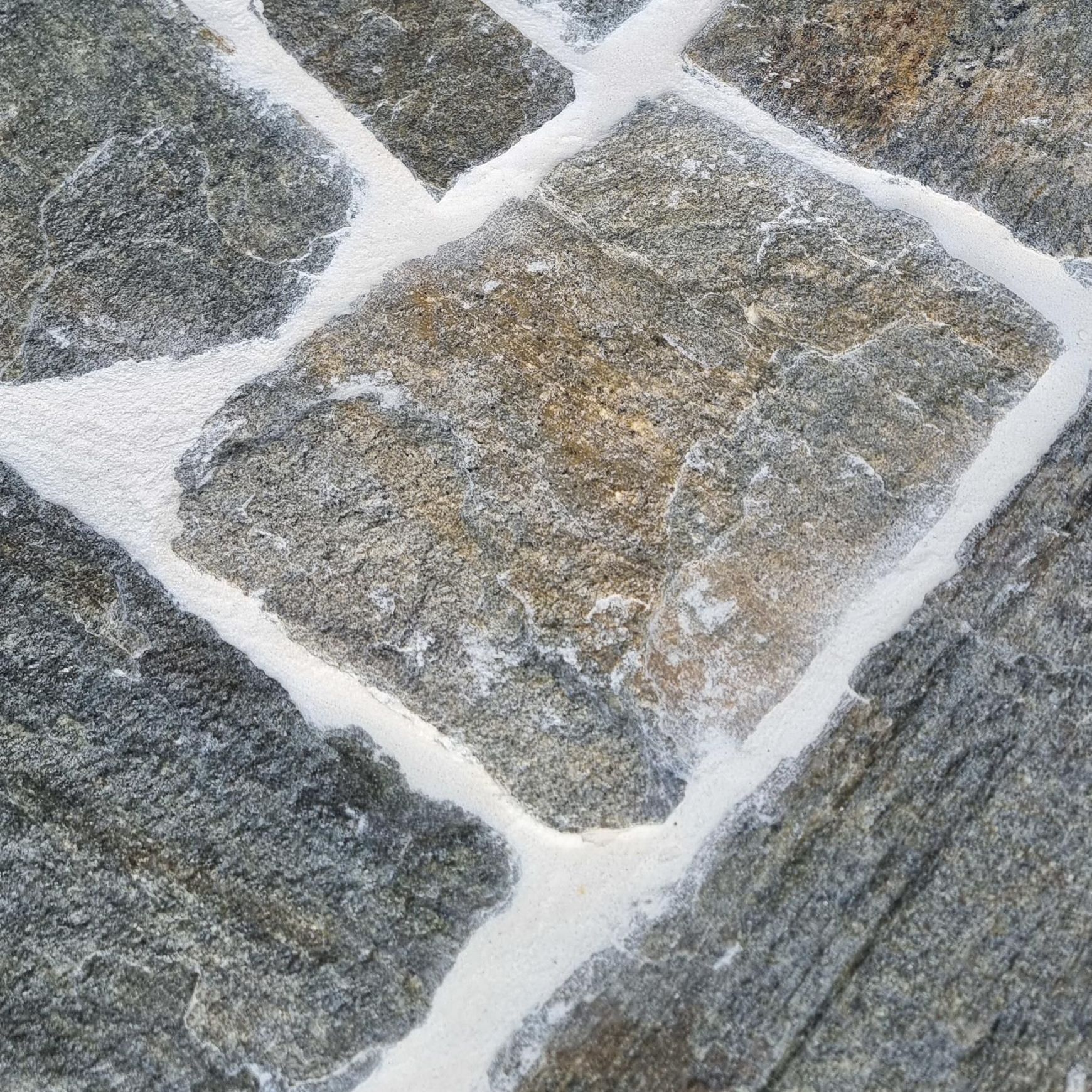 Stoneyard Viale Crazy Pave - Brown Blend