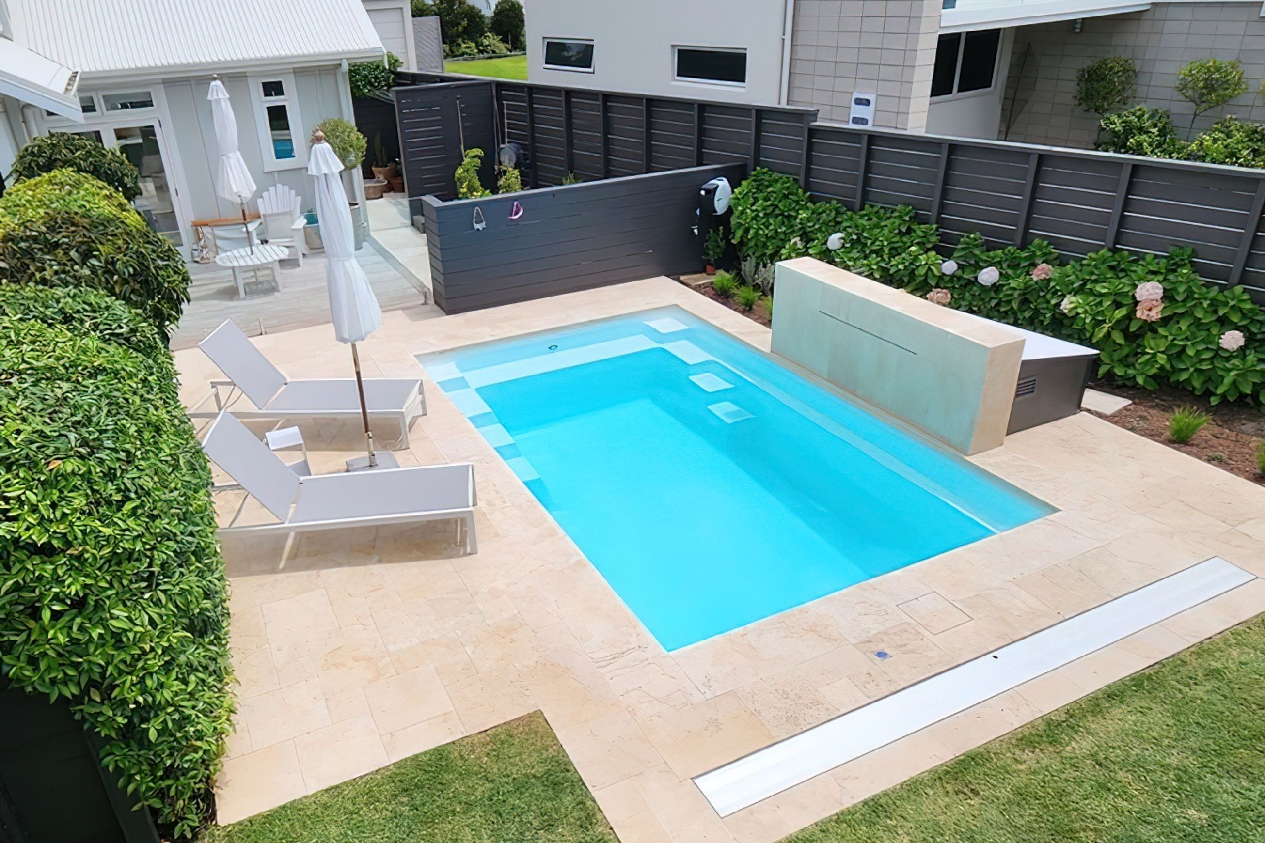Classic Travertine | Paving