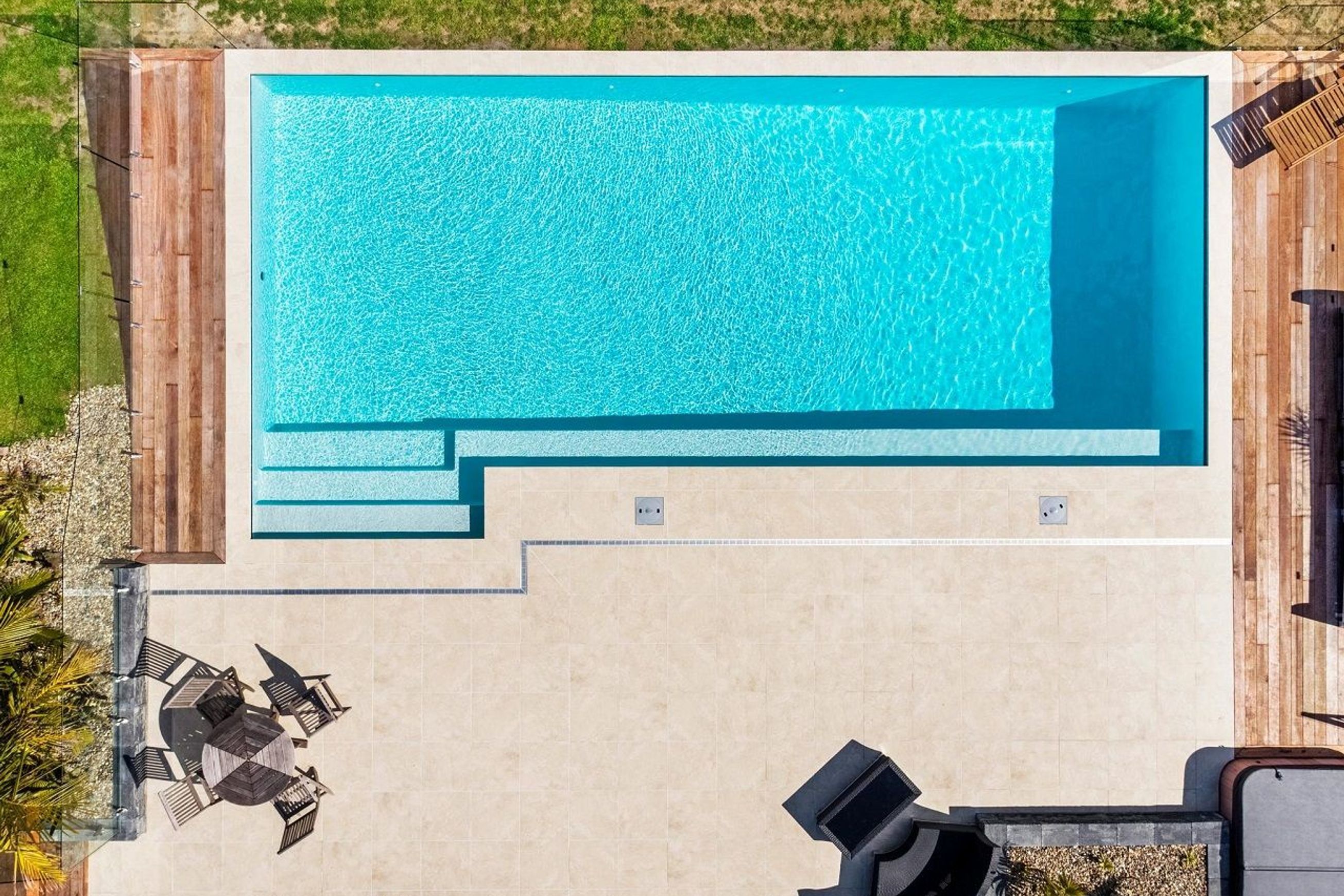 CMP Porcelain Chateau Tile