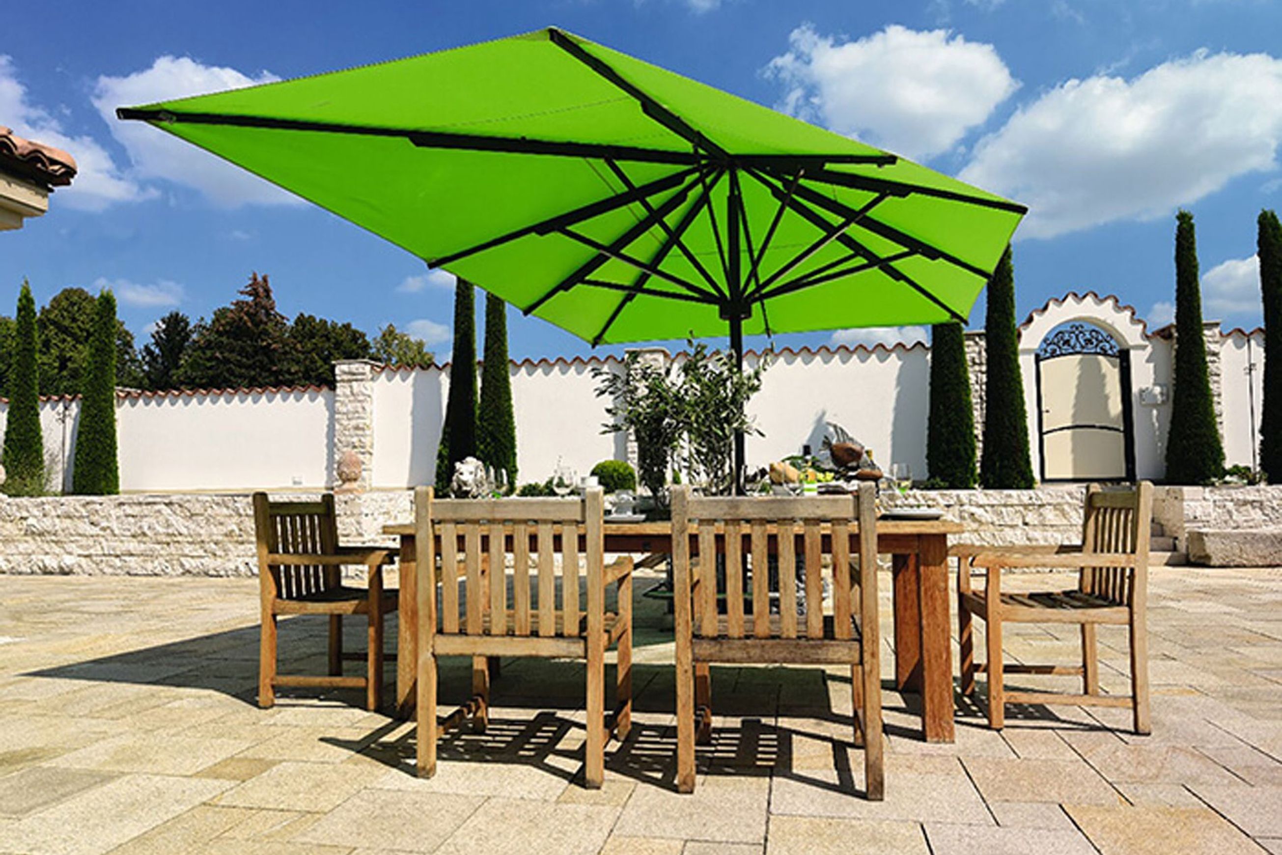 Big Ben Freestyle Patio Umbrella | Caravita