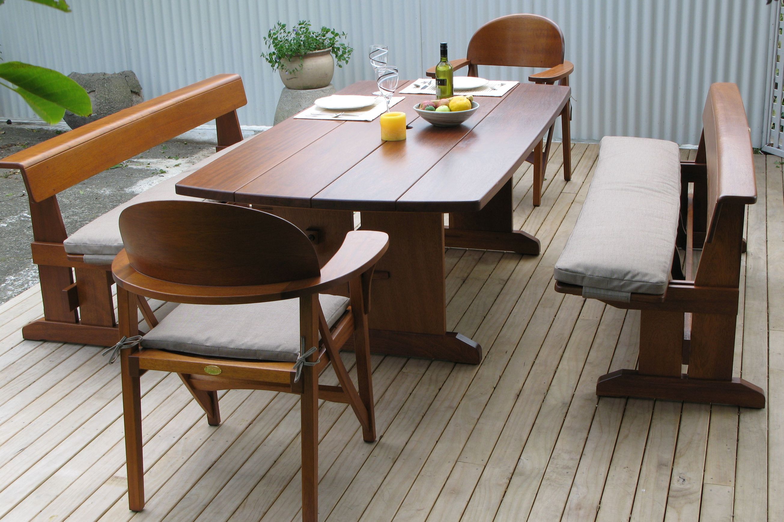 Rectangle Table Suite 2100