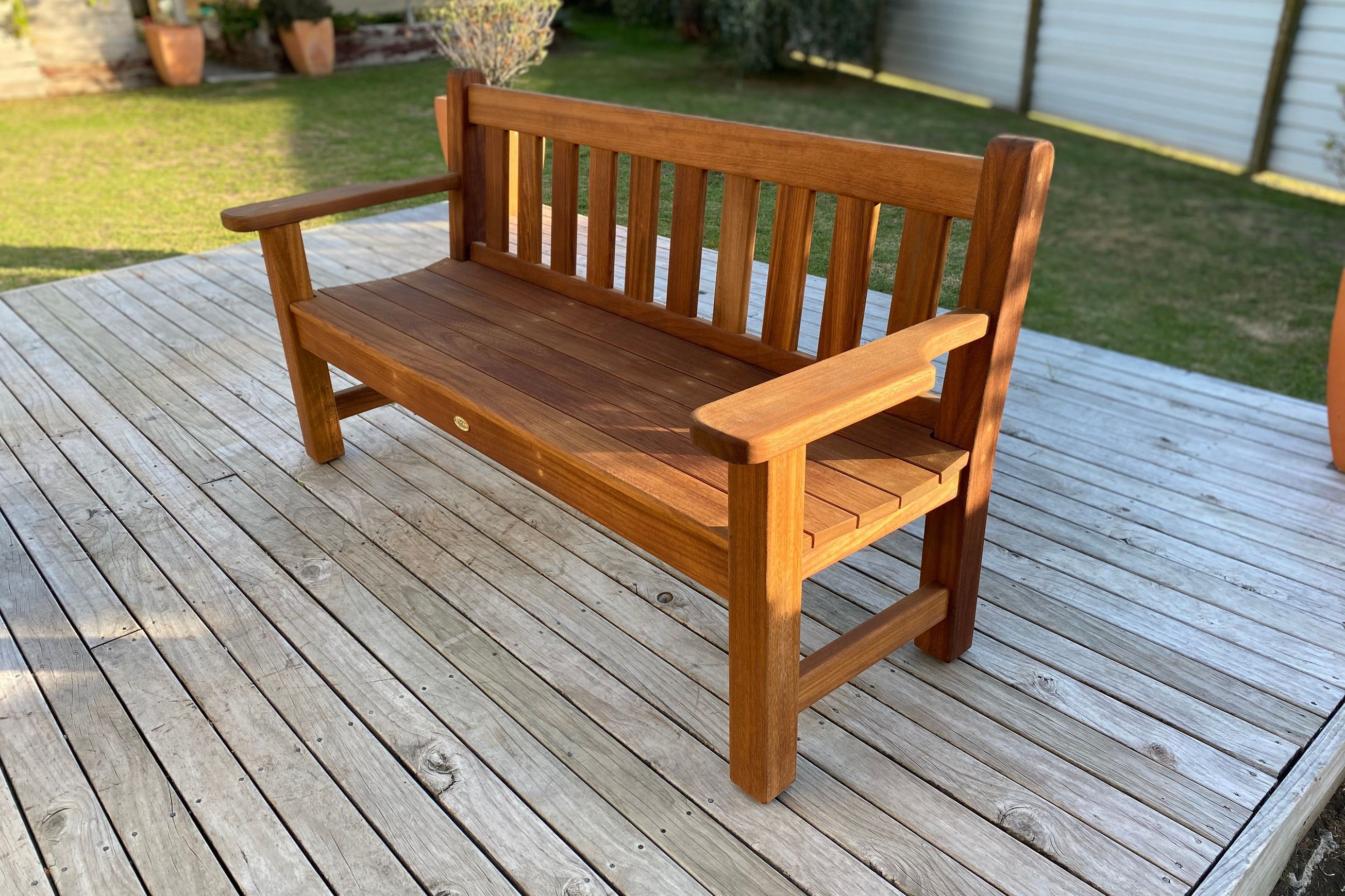 Traditional Outdoor Garden Bench