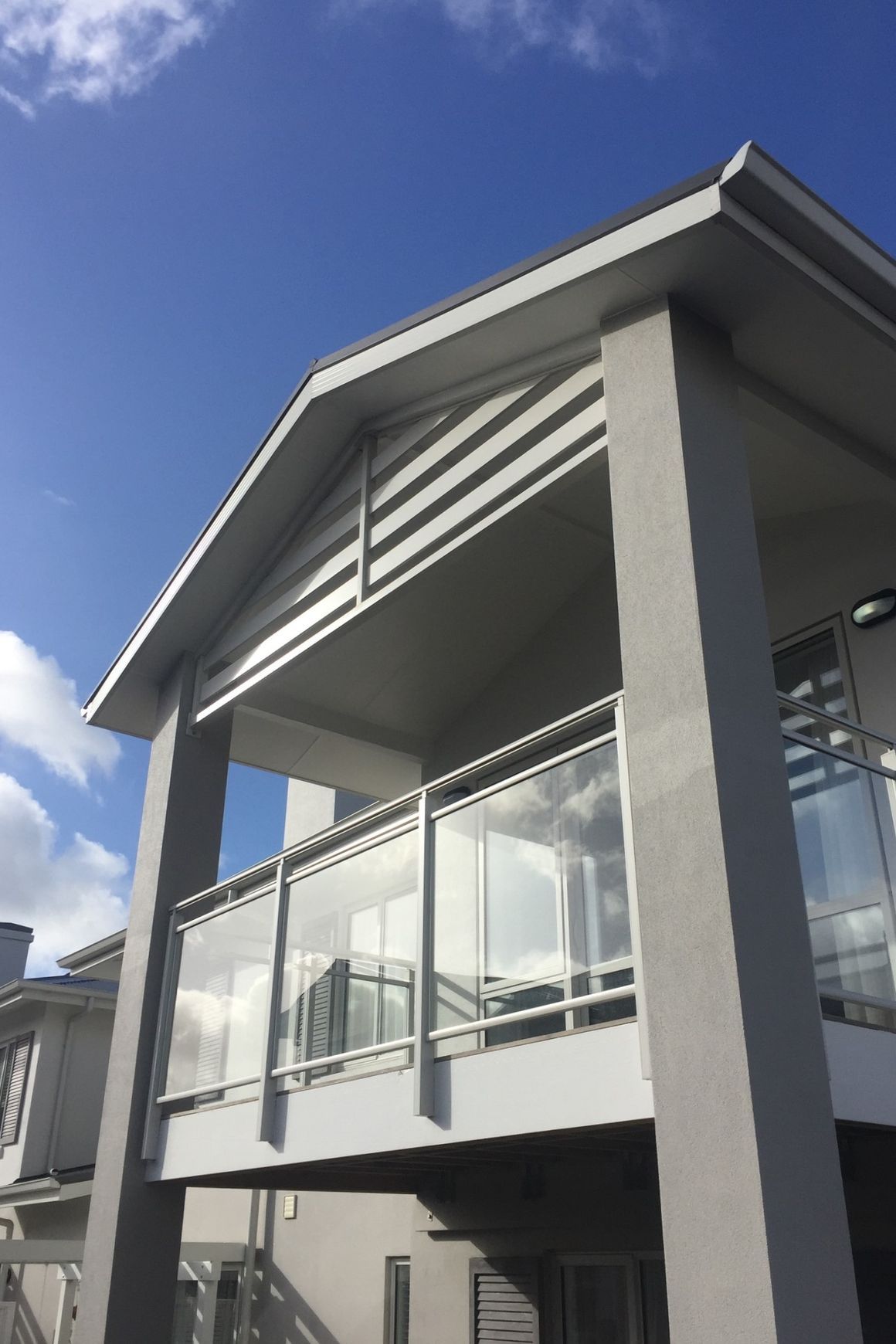 Louvrelite® Gable Sun Shade