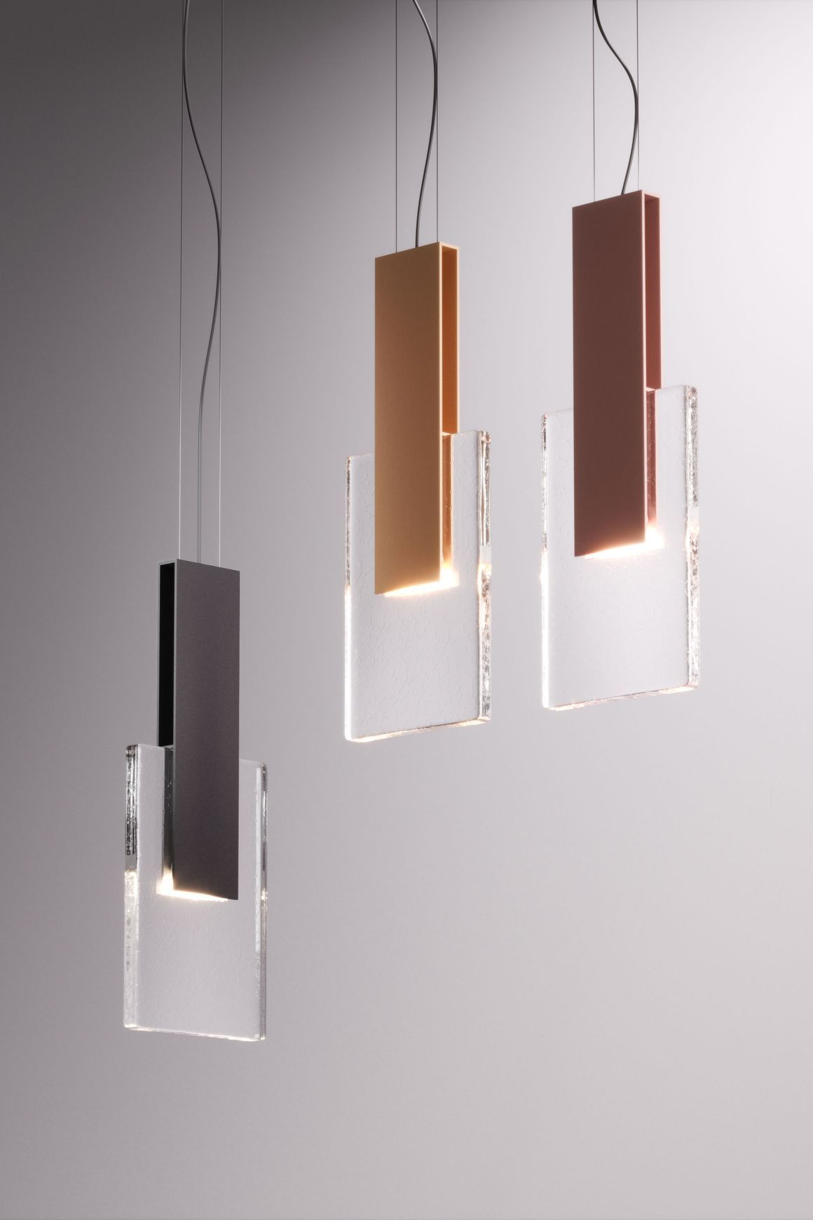 Amulette Art Pendant Light