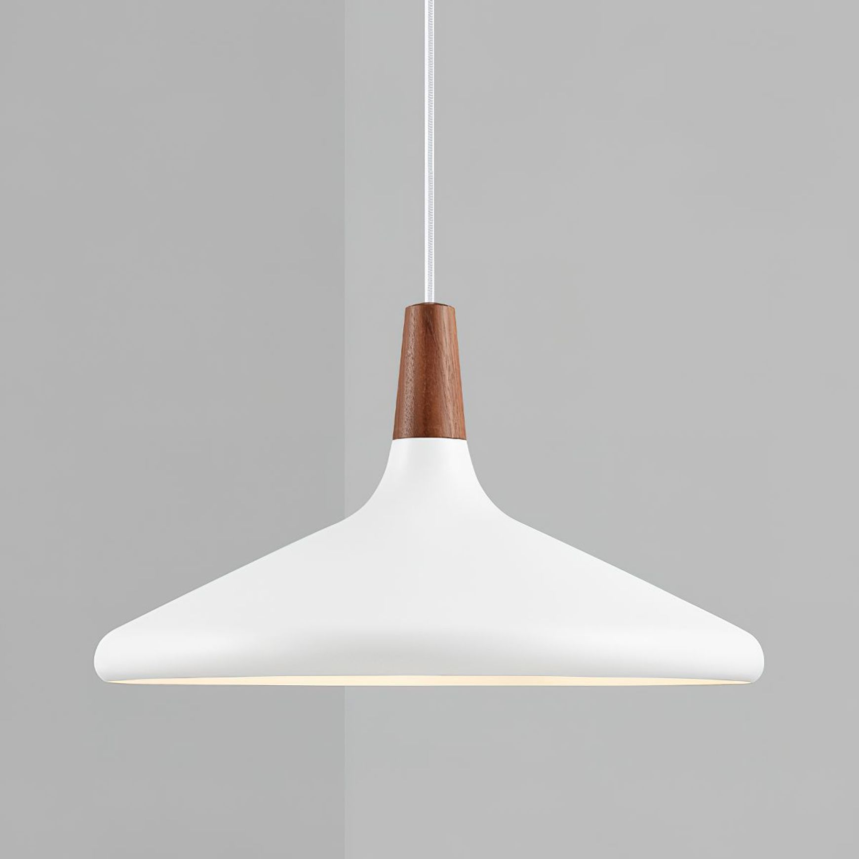 Nori 39 Metal Pendant