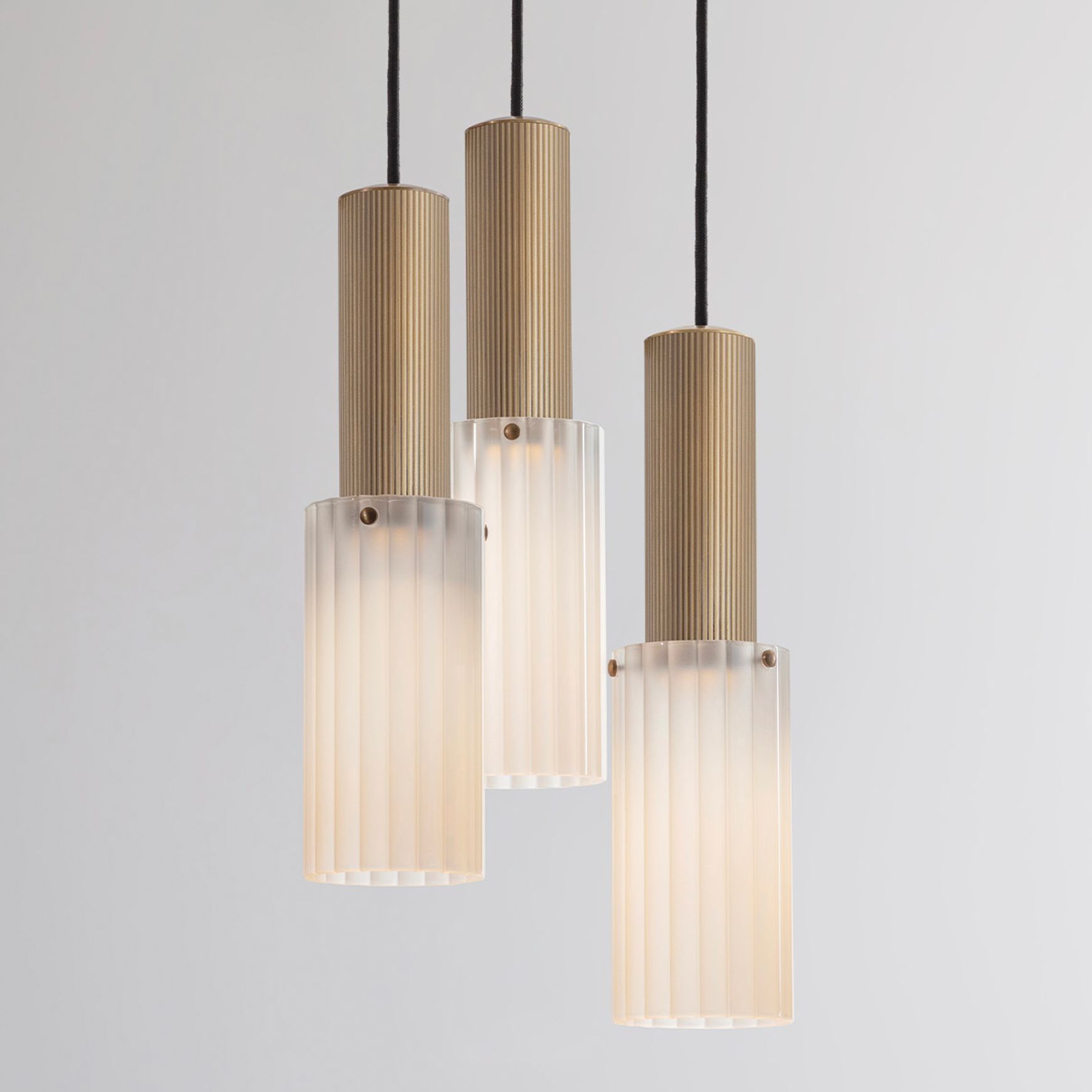 Flume Large 3lt Pendant Light
