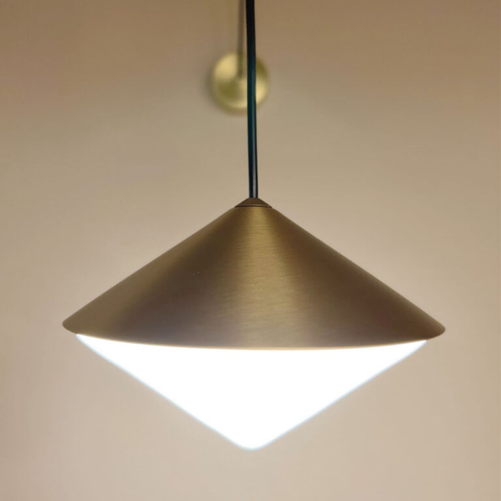 Horizon Pendant Light