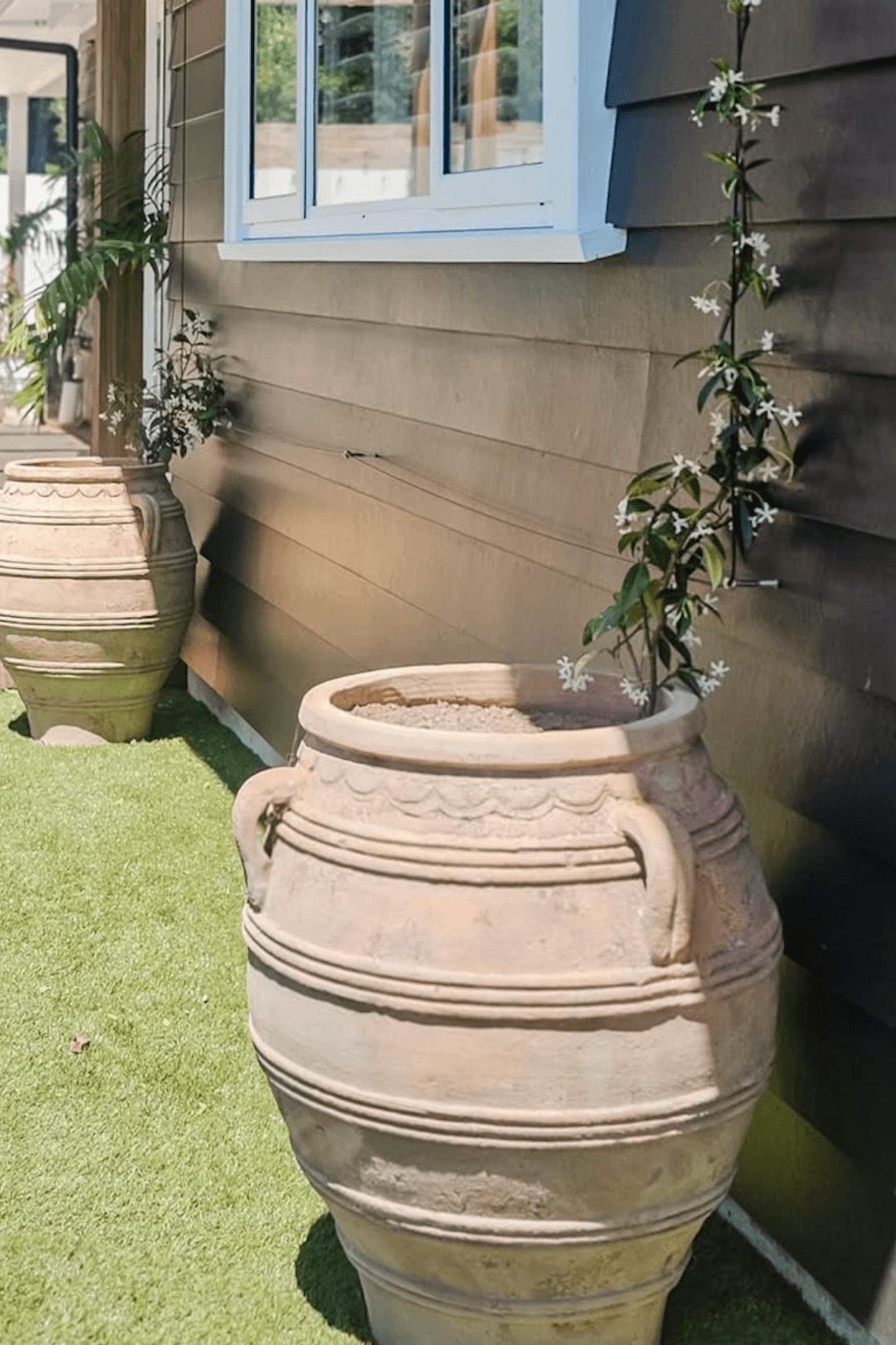 Riversland - 3 Handle Urn