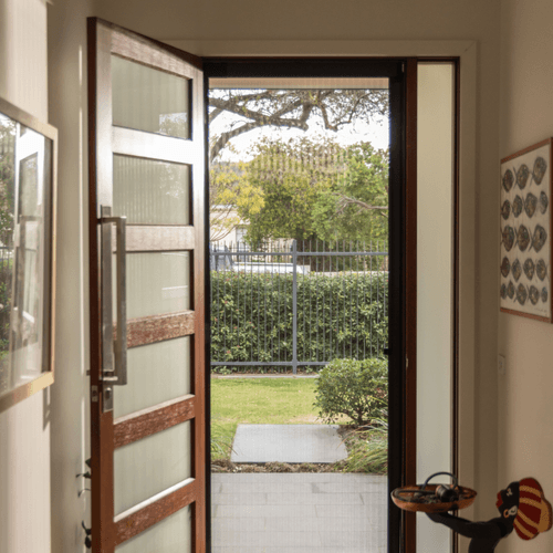 Retractable Flyscreen : Front Doors