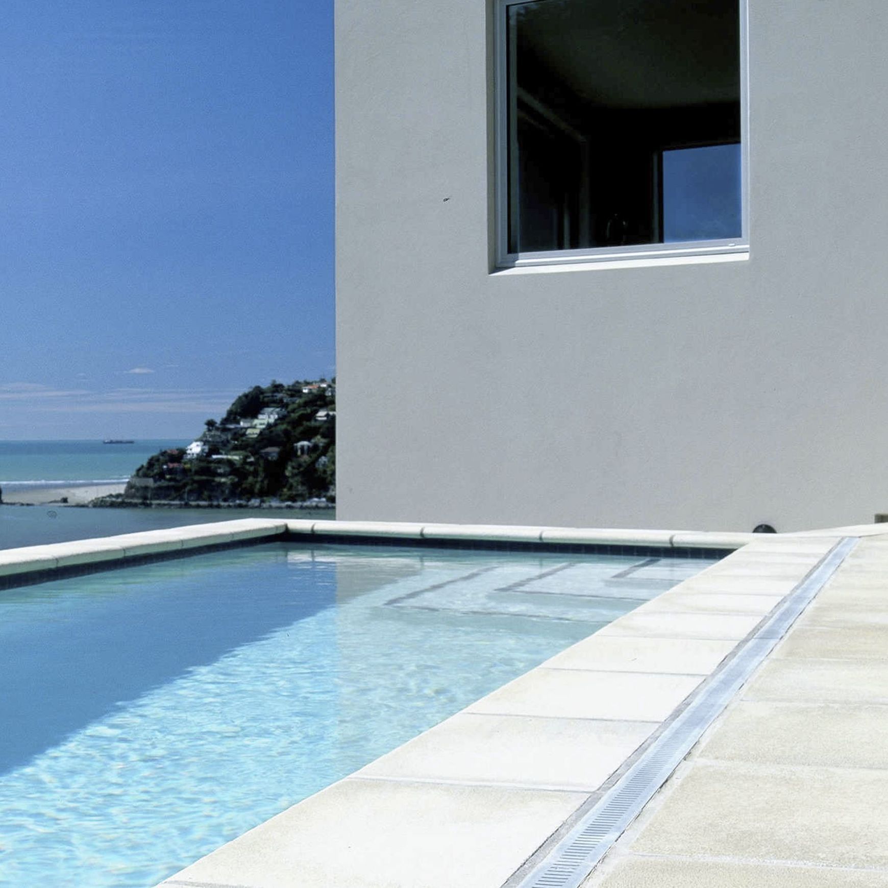 Pool Cleaning and Maintenance Systems