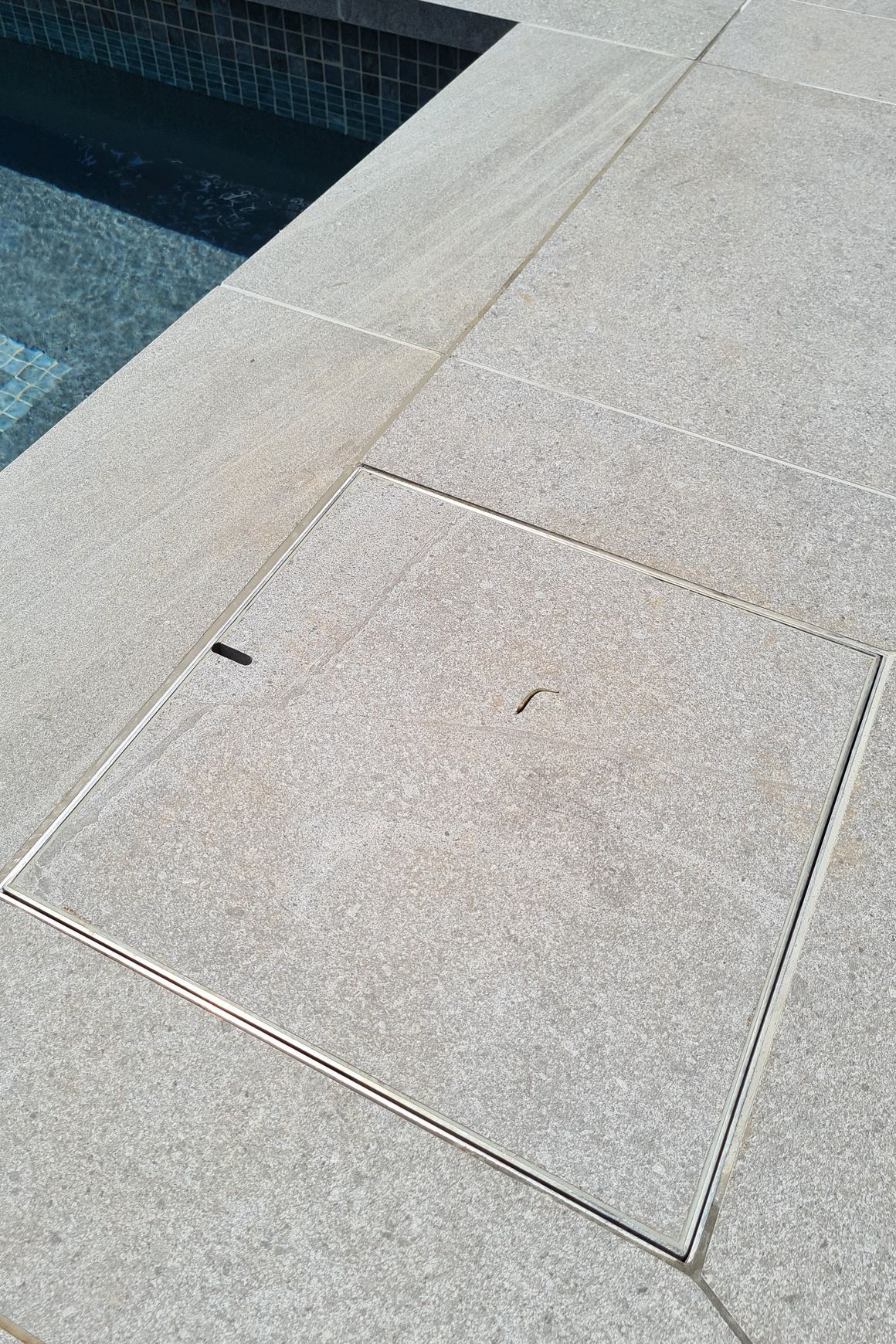 HIDE Hidden Skimmer Lids