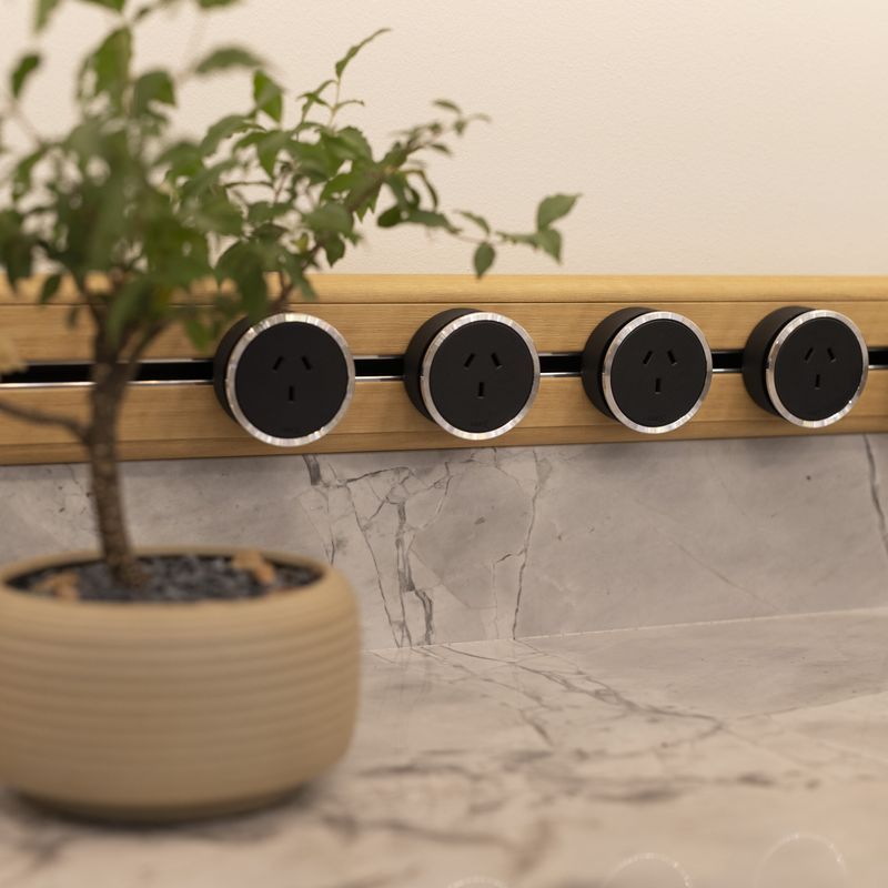 Line8 Power Track and Power Sockets