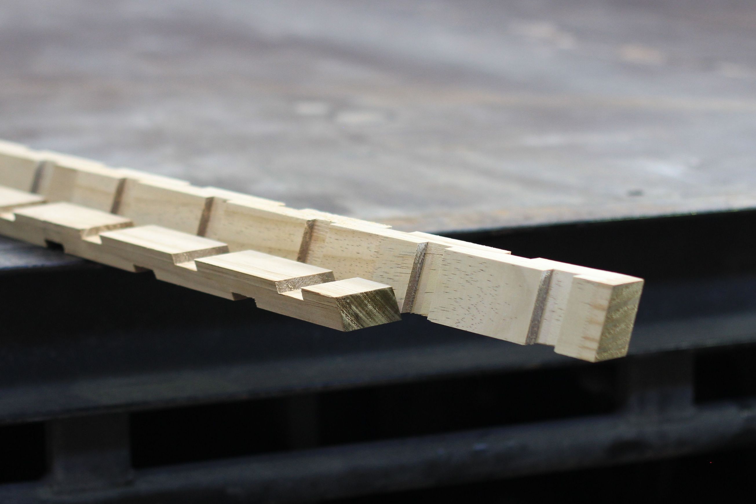 EB4 Castellated Timber Cavity Batten