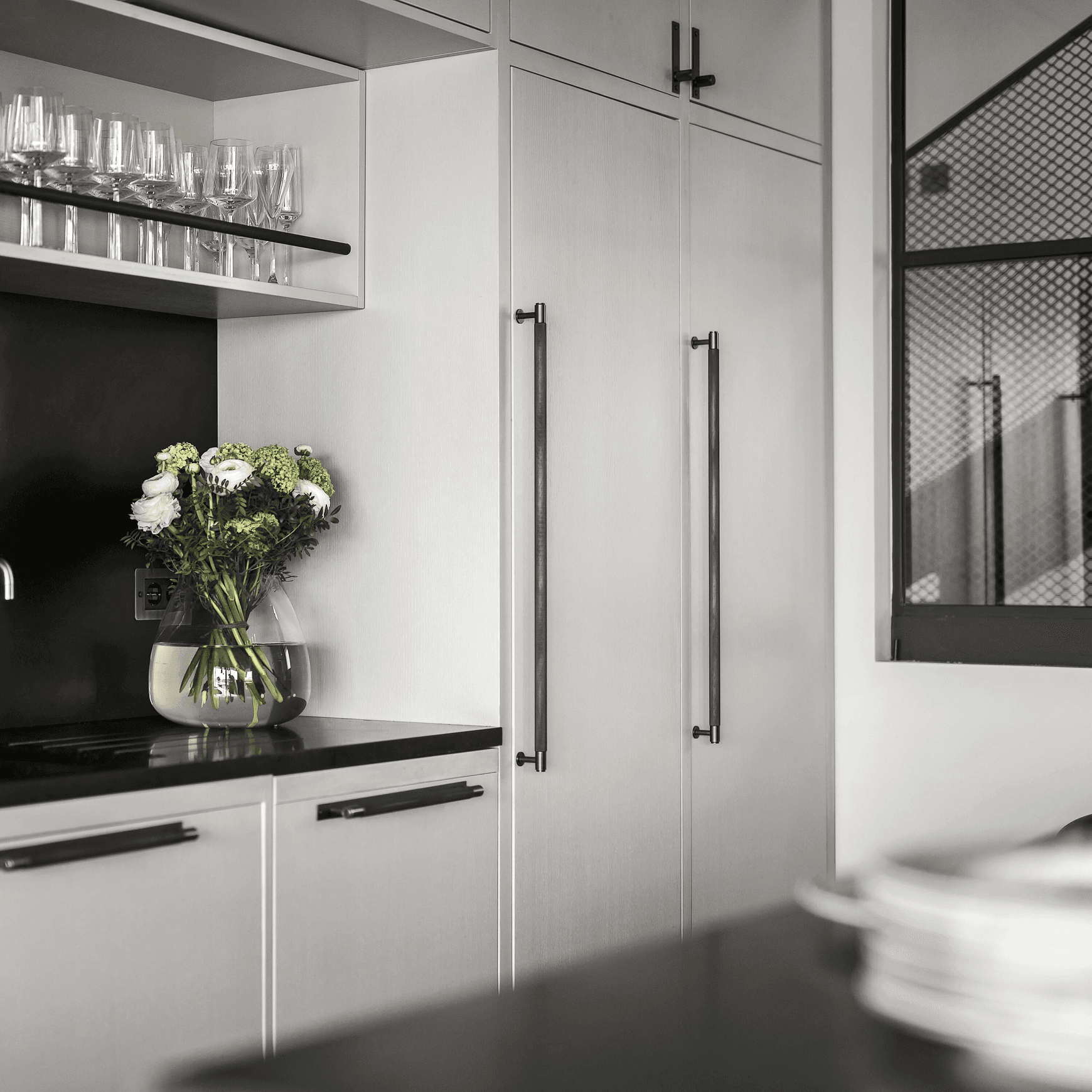 Buster & Punch - Closet Bar / Cross