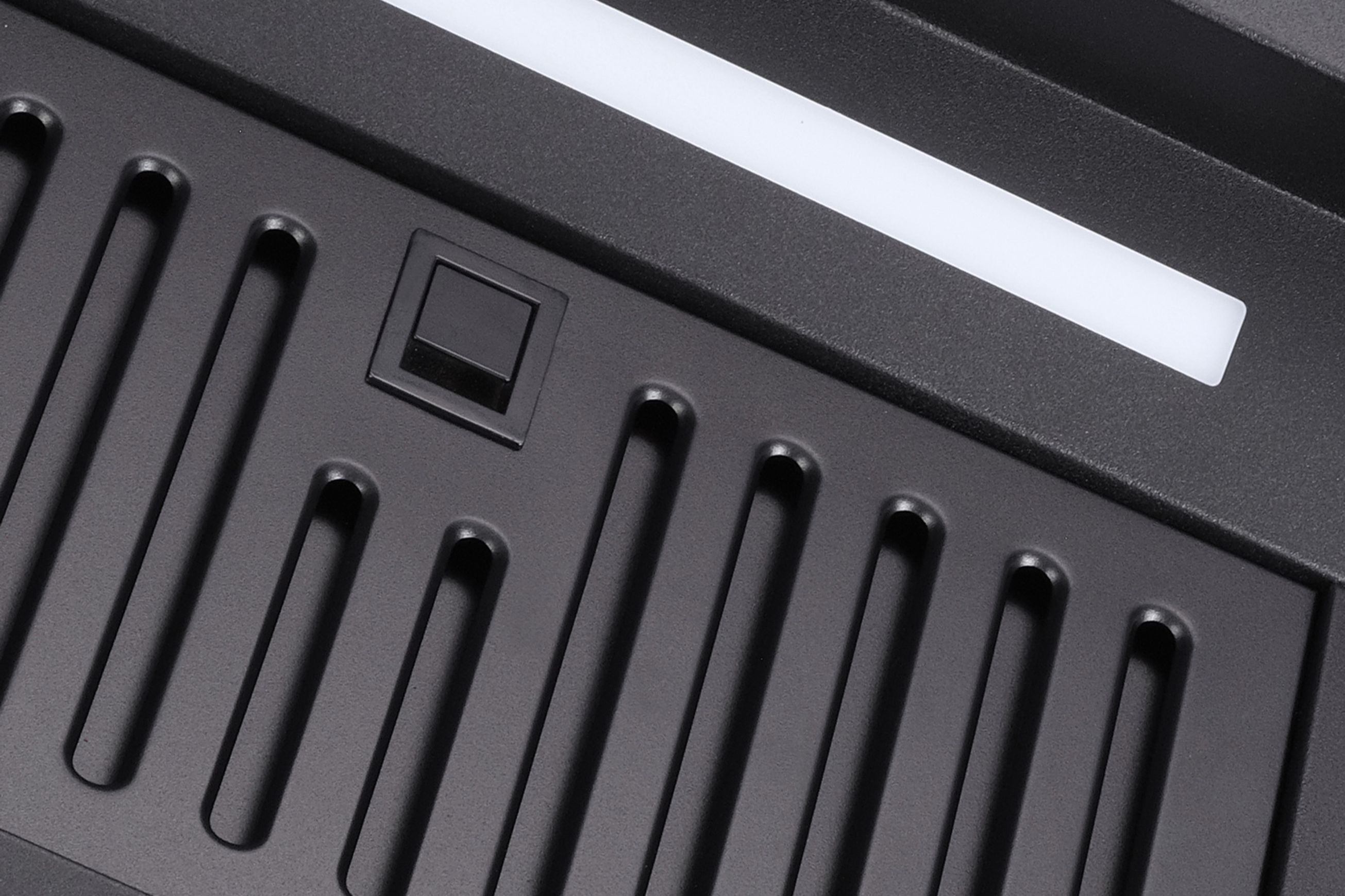 Silent Black Undermount Rangehood 900mm - UM-90MBS