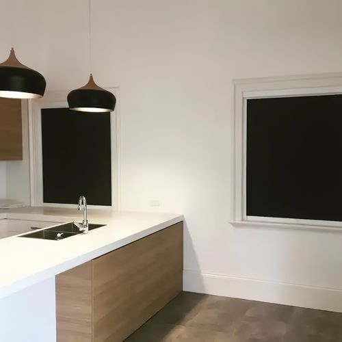 BlackOut Blind : Kitchen Window