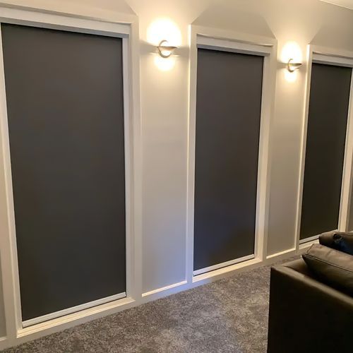 BlackOut Blind : Theatre Window