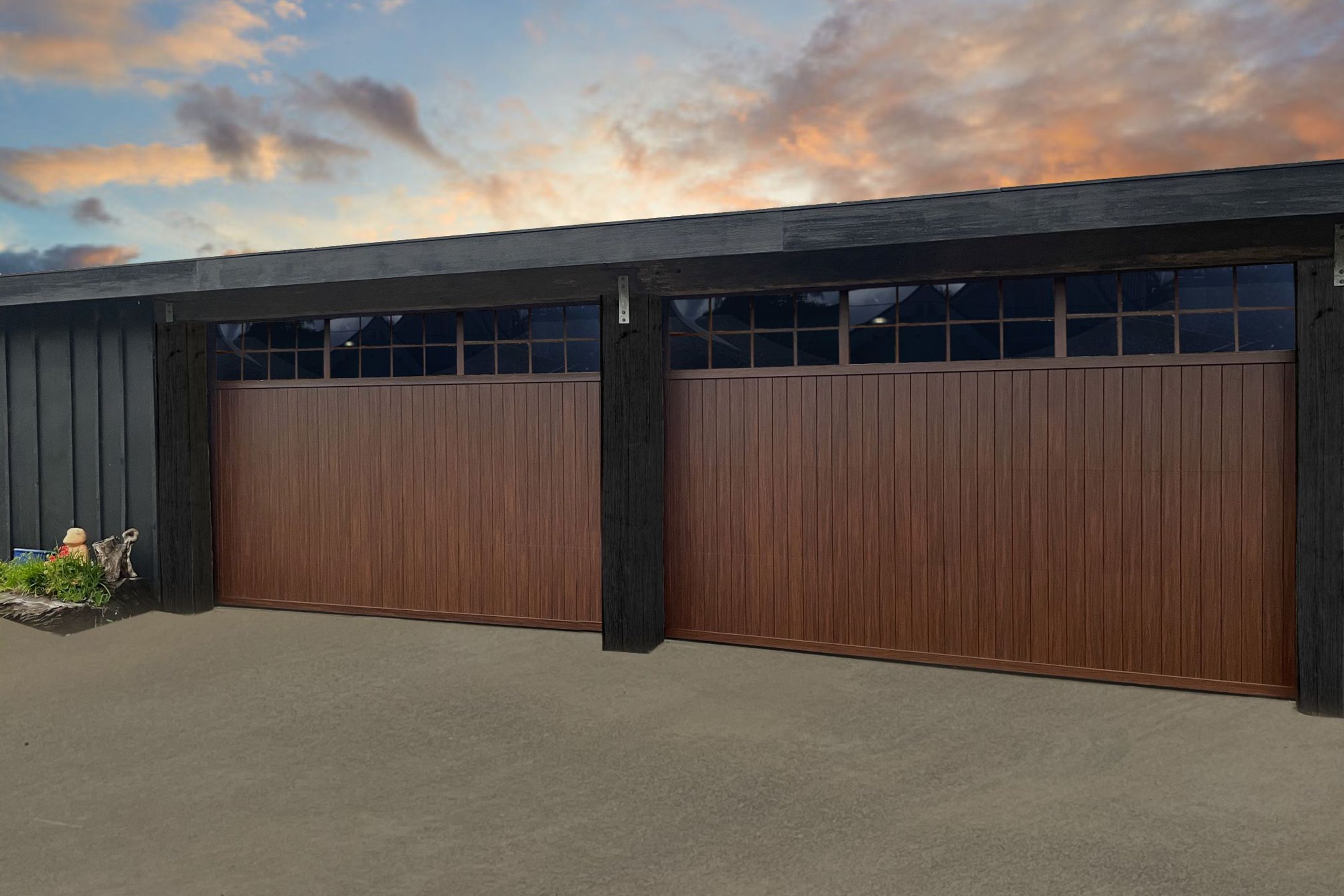 Metwood Aluminium Craftsman Garage Door