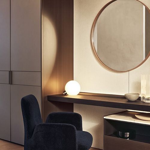 Circle Mirror
