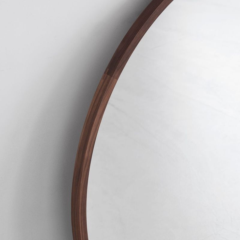 Silhouette Mirror Round by Fredericia
