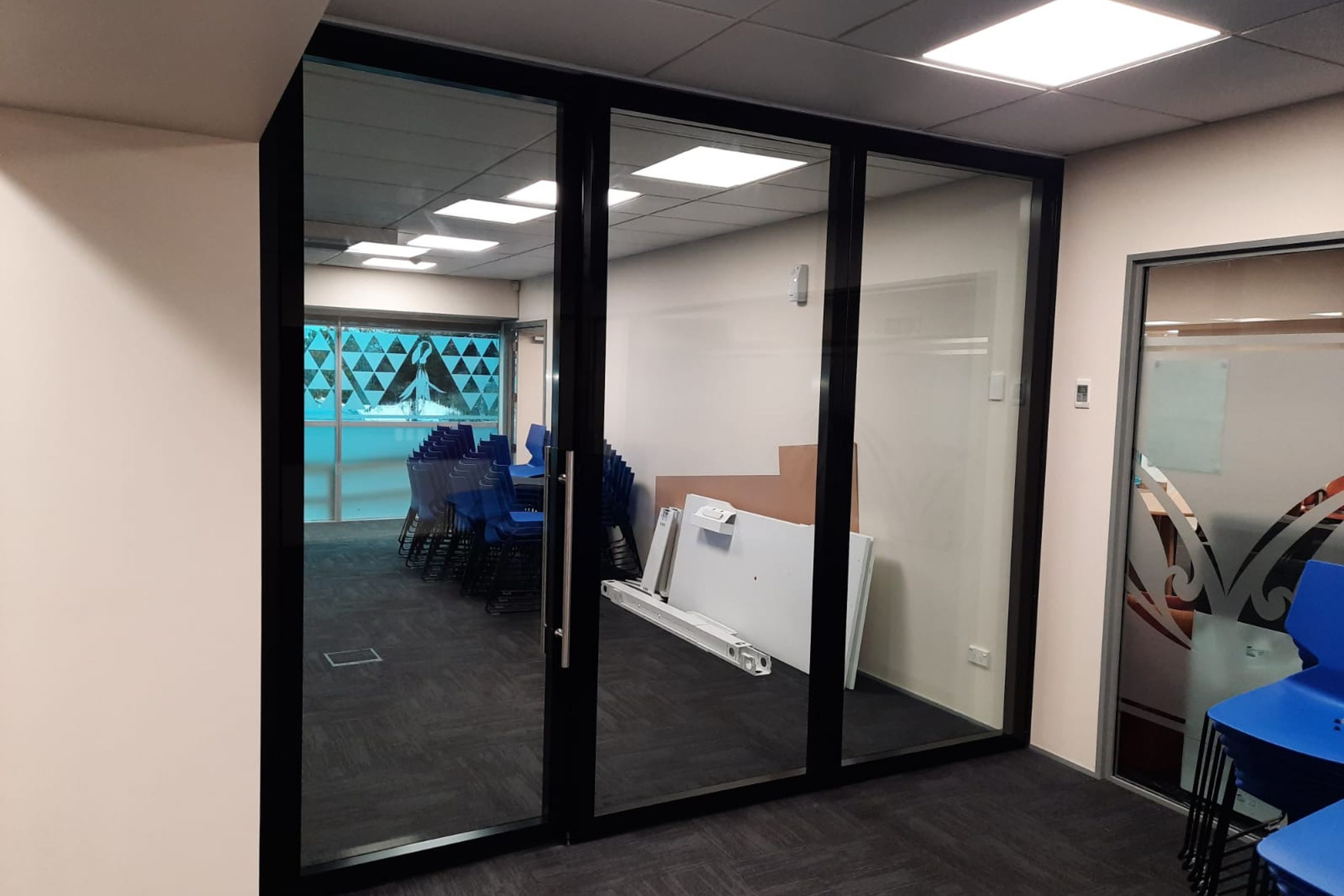 Acoustic Glass Operable Wall - GlassSeal 400