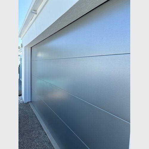 Sectional Garage Doors | Platinum Series