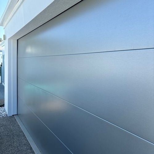 Sectional Garage Doors | Platinum Series
