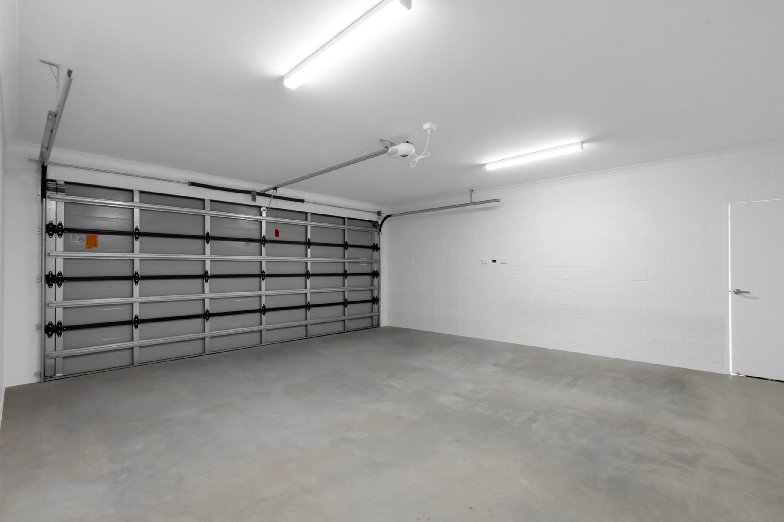 Platinum Series | Sectional Garage Doors