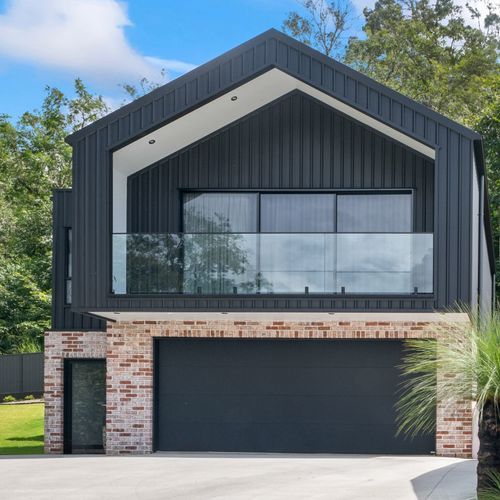 Sectional Garage Doors | Platinum Series